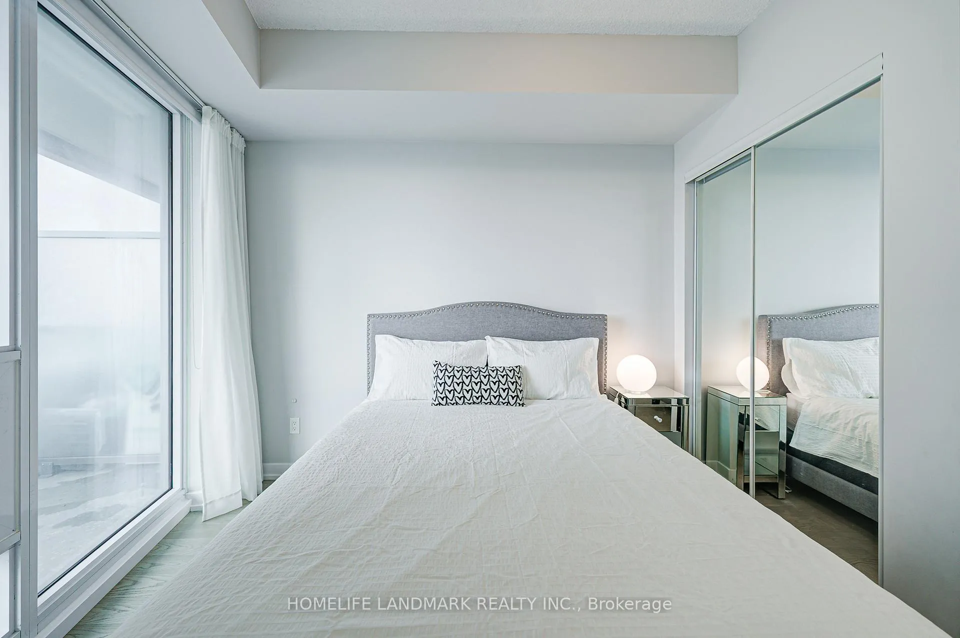 Photo 29 of Unit 2304, 2221 Yonge Street, Toronto, Mount Pleasant West — HOMEH