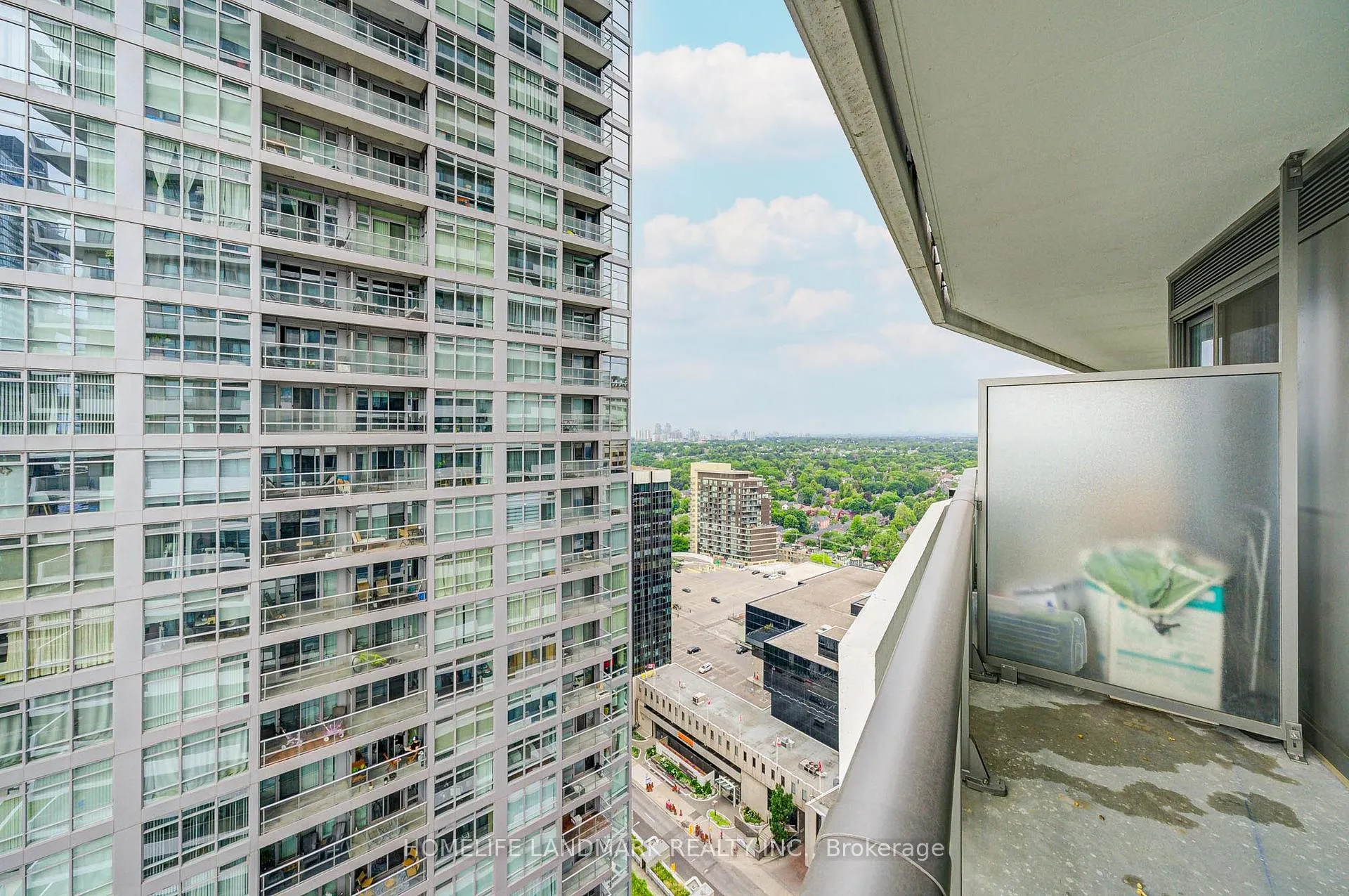 Photo 36 of Unit 2304, 2221 Yonge Street, Toronto, Mount Pleasant West — HOMEH