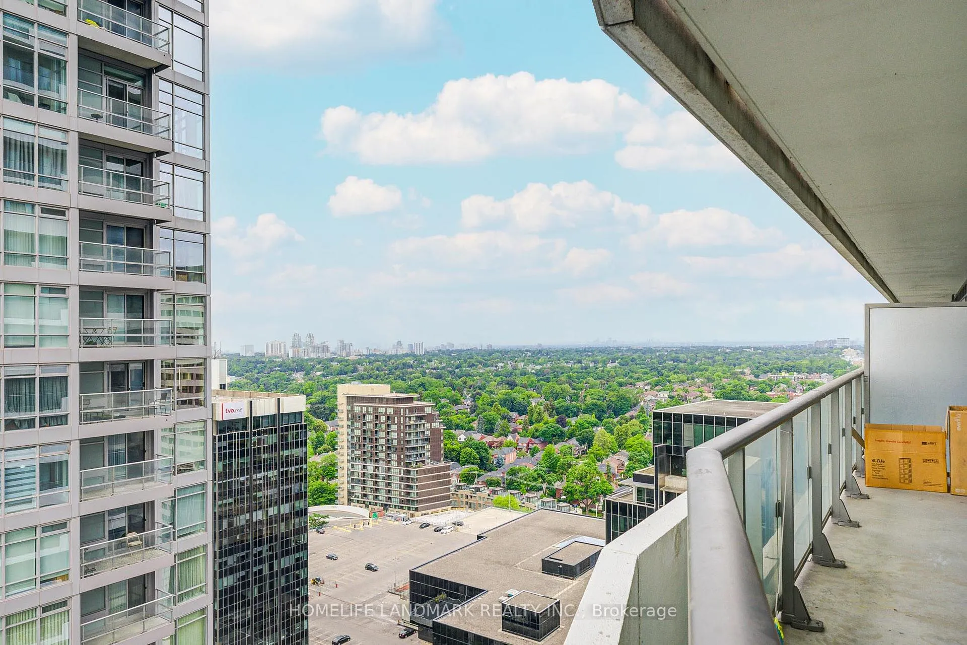 Photo 37 of Unit 2304, 2221 Yonge Street, Toronto, Mount Pleasant West — HOMEH