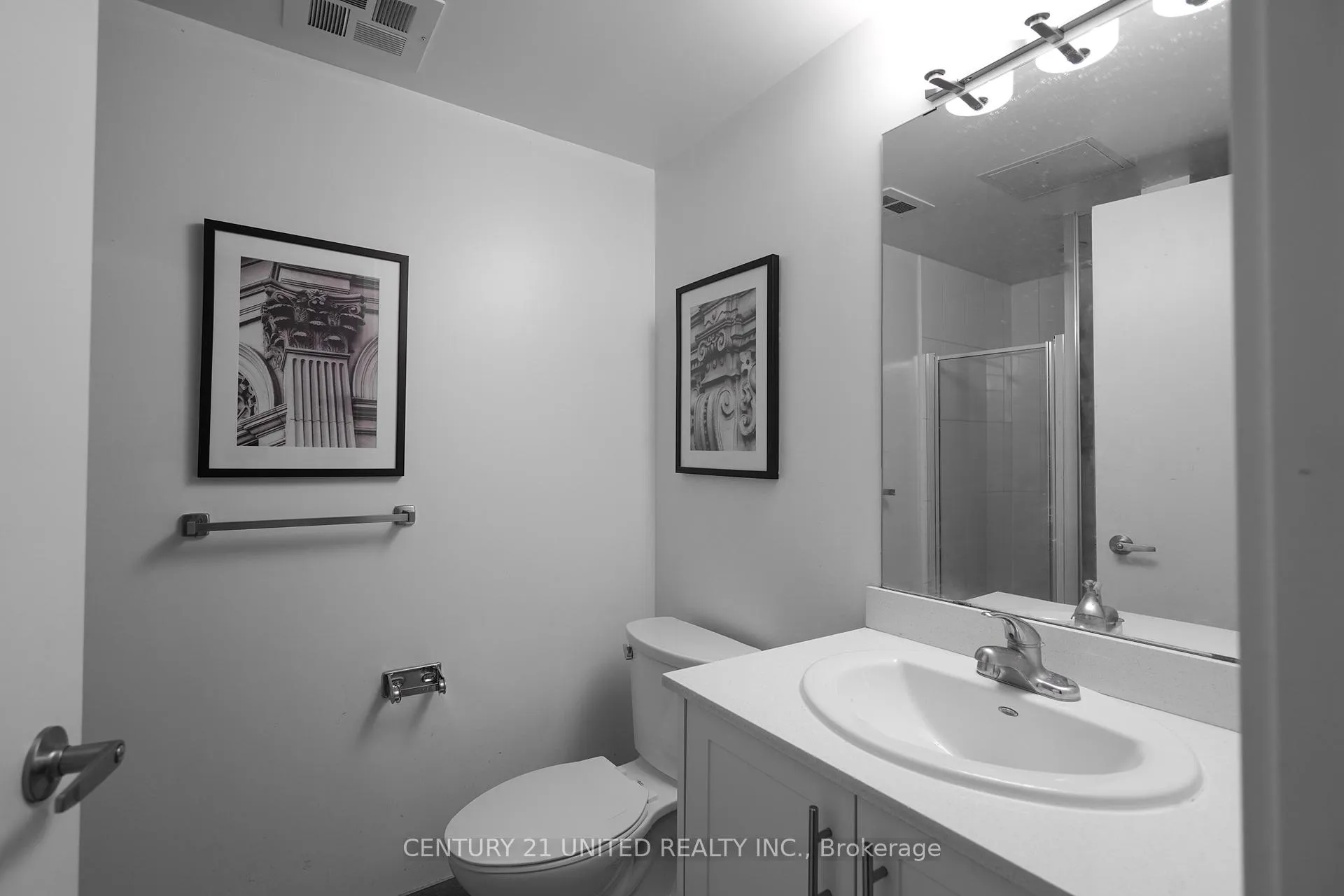 Photo 8 of Unit 609, 100 Bond Street E, Oshawa, Central — HOMEH