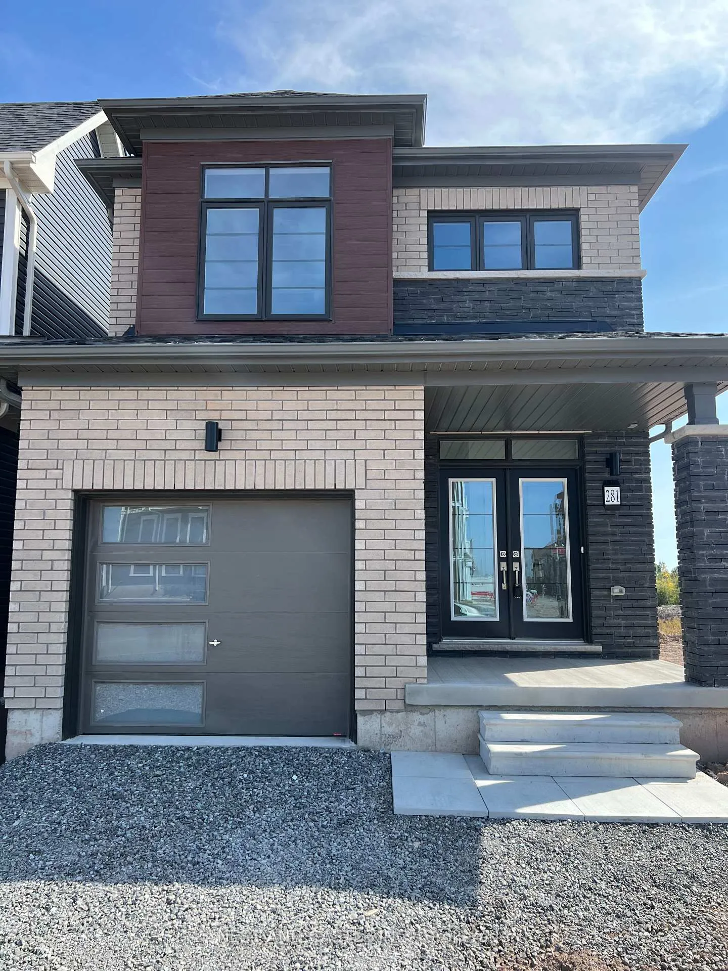 Photo 1 of 281 Westbridge Avenue, Welland, Dain City — HOMEH