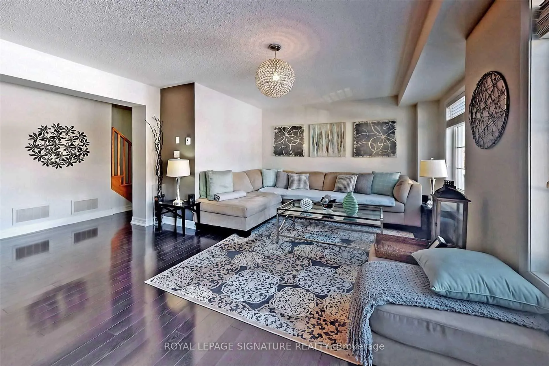Photo 9 of 26 Betterton Crescent, Brampton, Northwest Brampton — HOMEH