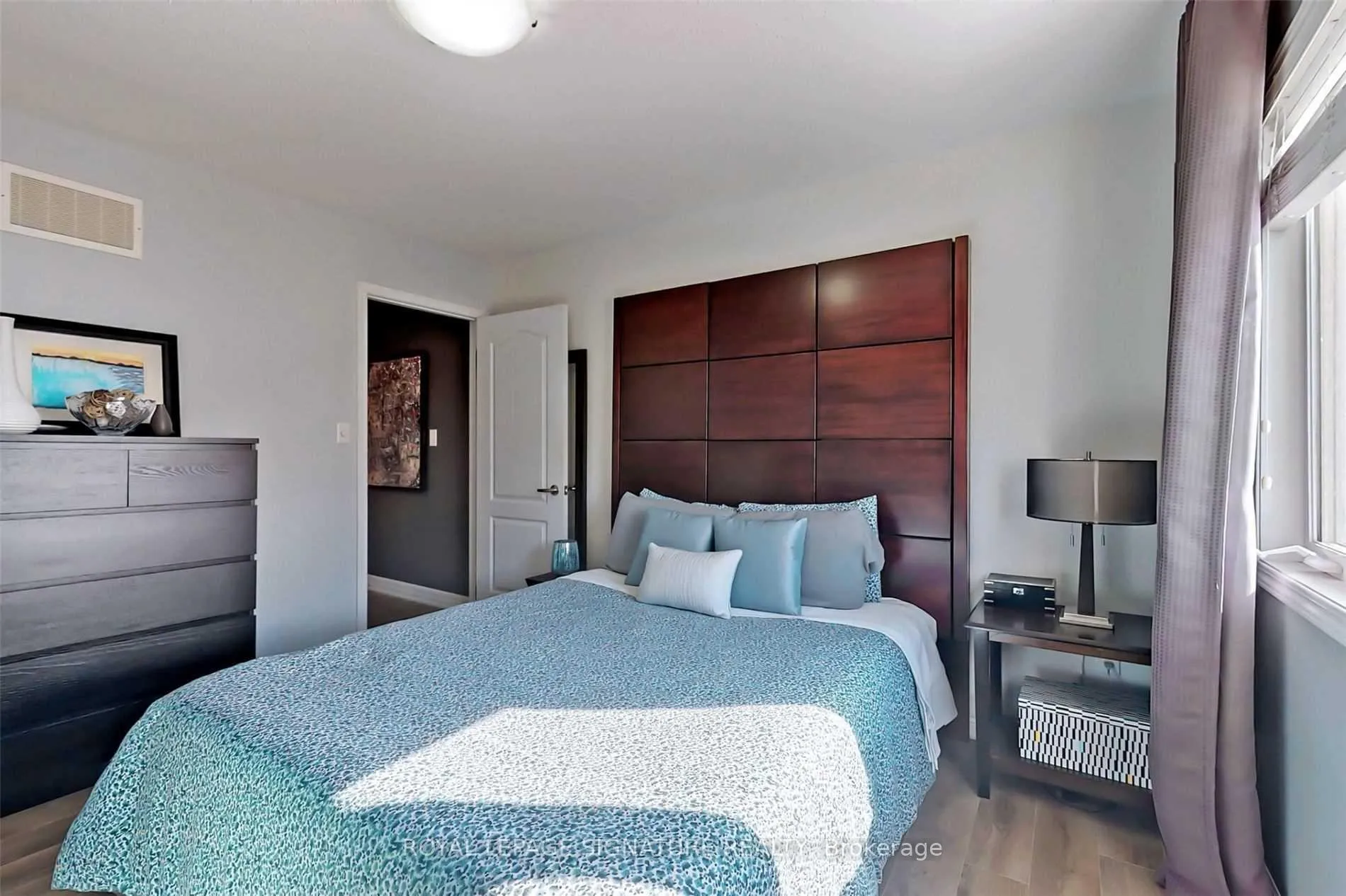 Photo 23 of 26 Betterton Crescent, Brampton, Northwest Brampton — HOMEH