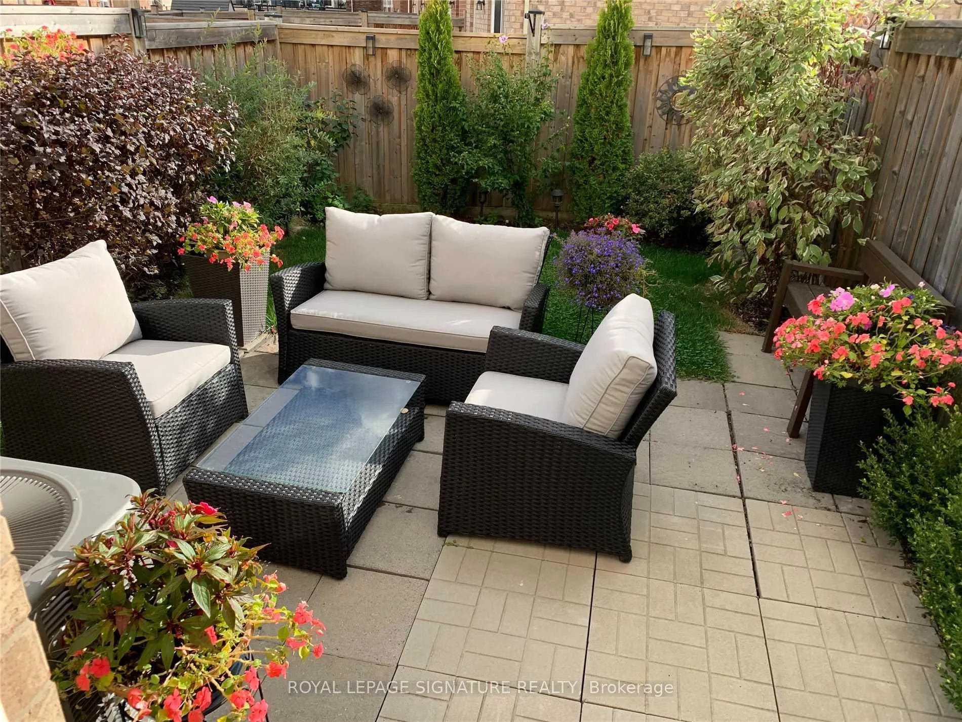 Photo 33 of 26 Betterton Crescent, Brampton, Northwest Brampton — HOMEH