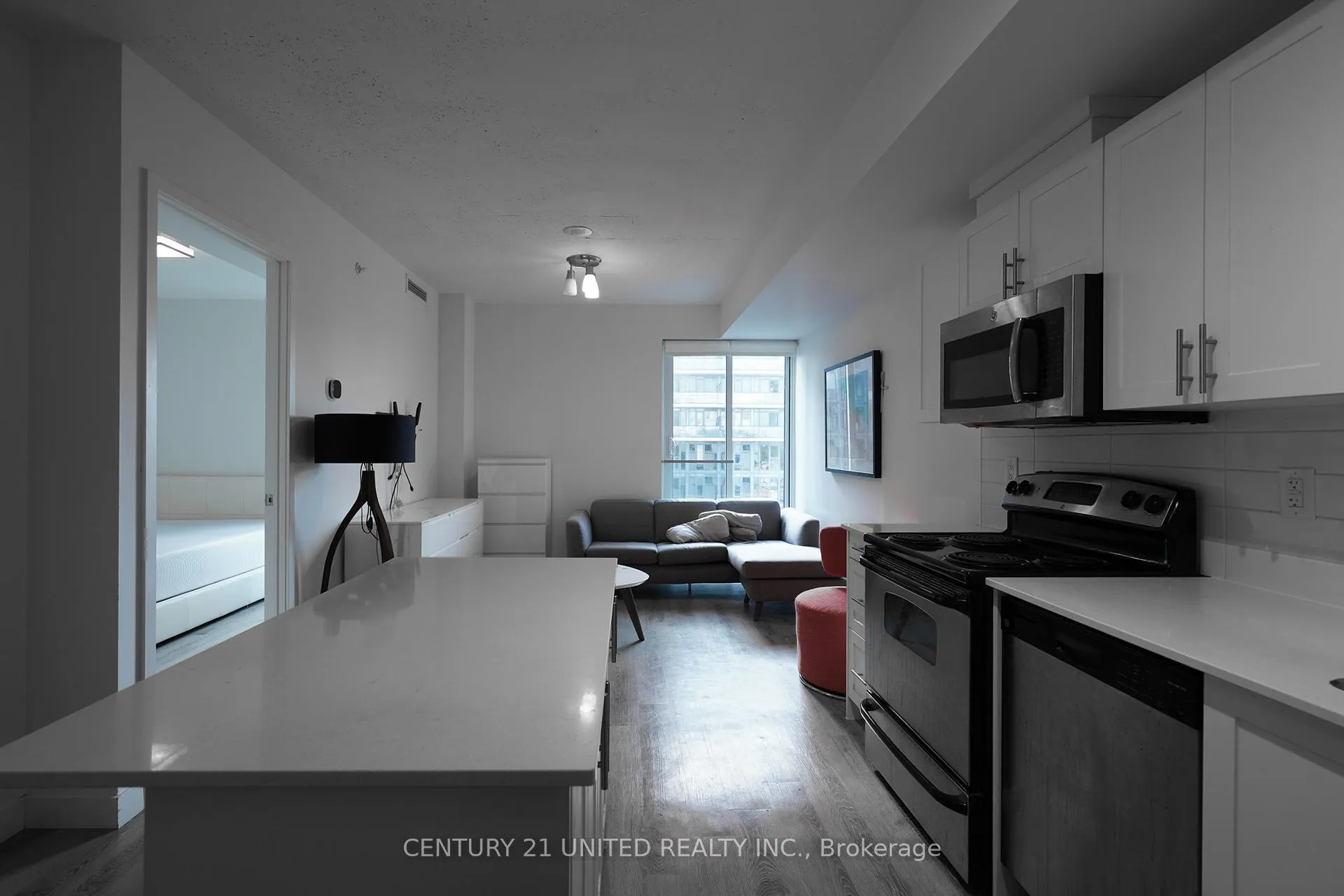Photo 7 of Unit 1002, 100 Bond Street E, Oshawa, Central — HOMEH