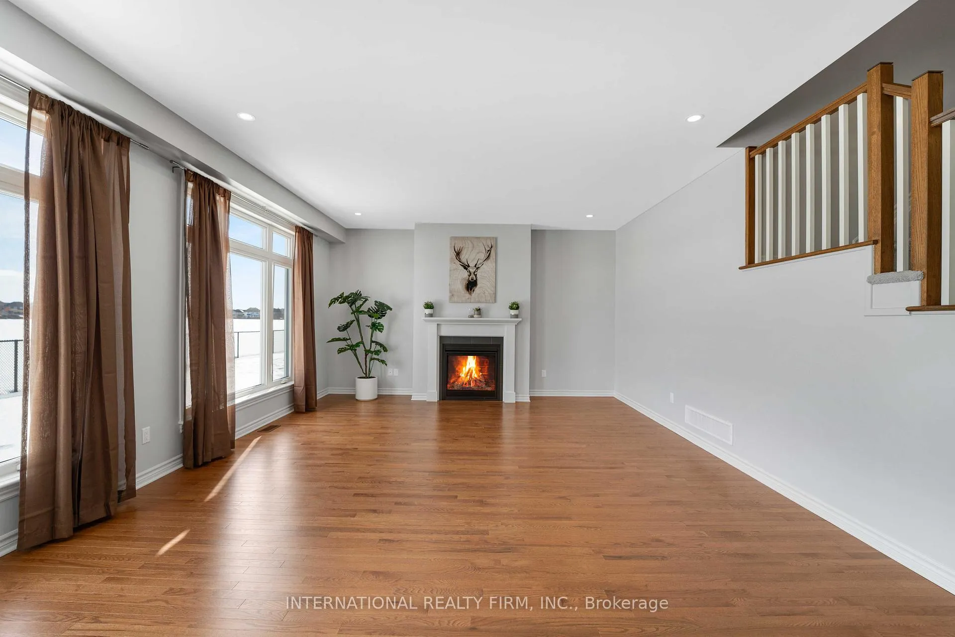 Photo 8 of 696 Moonflower Crescent, Ottawa, Blossom Park/Kemp Park/Findlay Creek — HOMEH