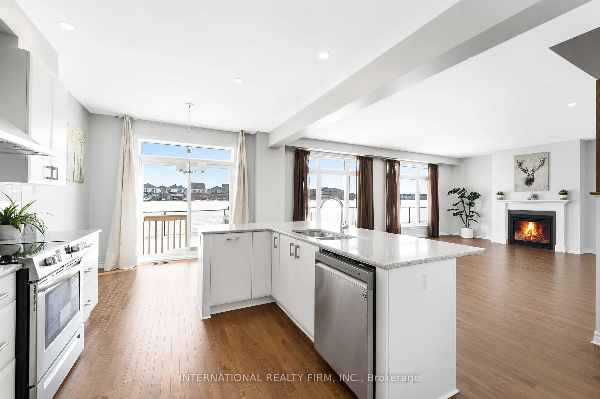 Photo 9 of 696 Moonflower Crescent, Ottawa, Blossom Park/Kemp Park/Findlay Creek — HOMEH