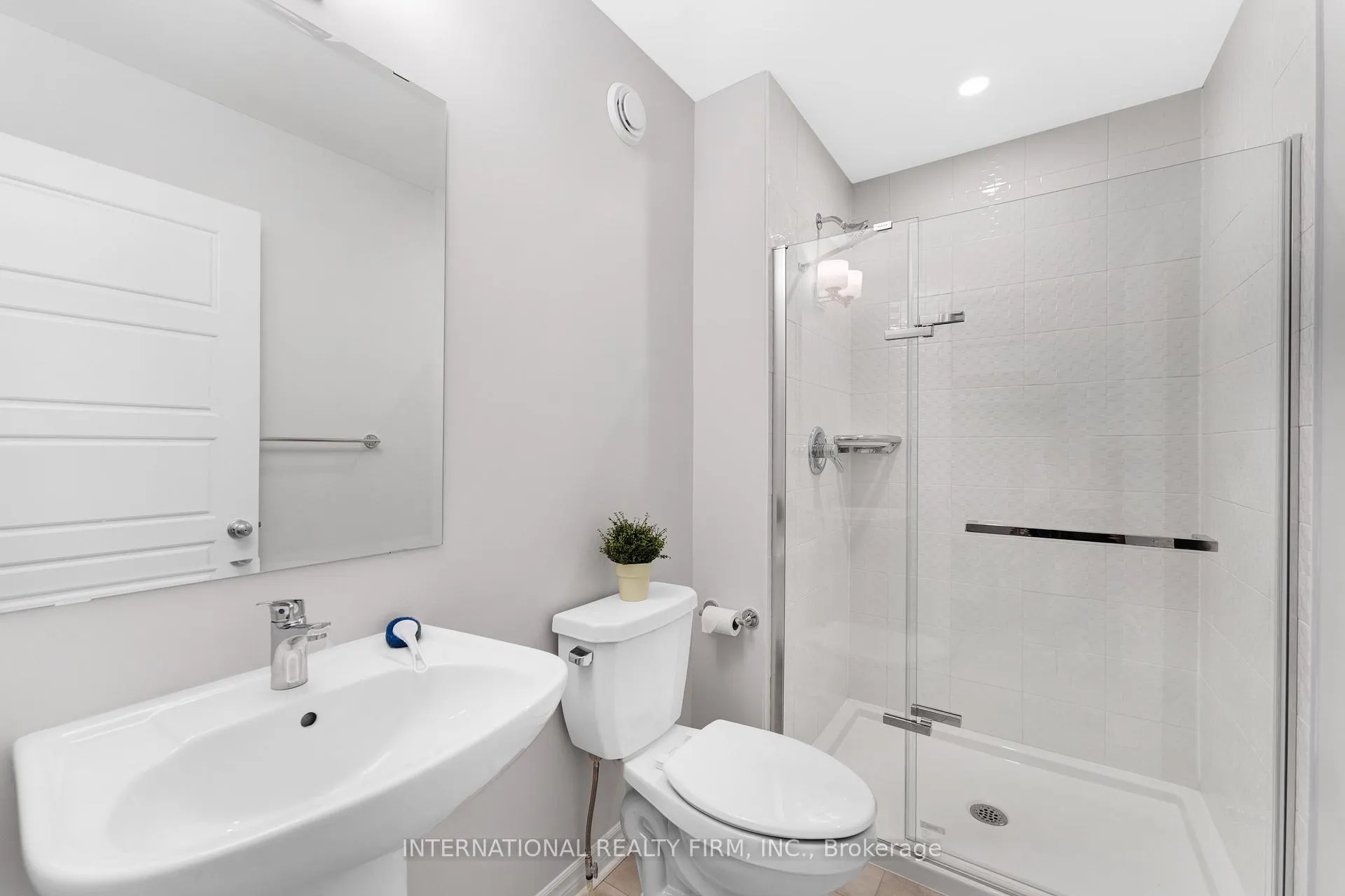 Photo 12 of 696 Moonflower Crescent, Ottawa, Blossom Park/Kemp Park/Findlay Creek — HOMEH