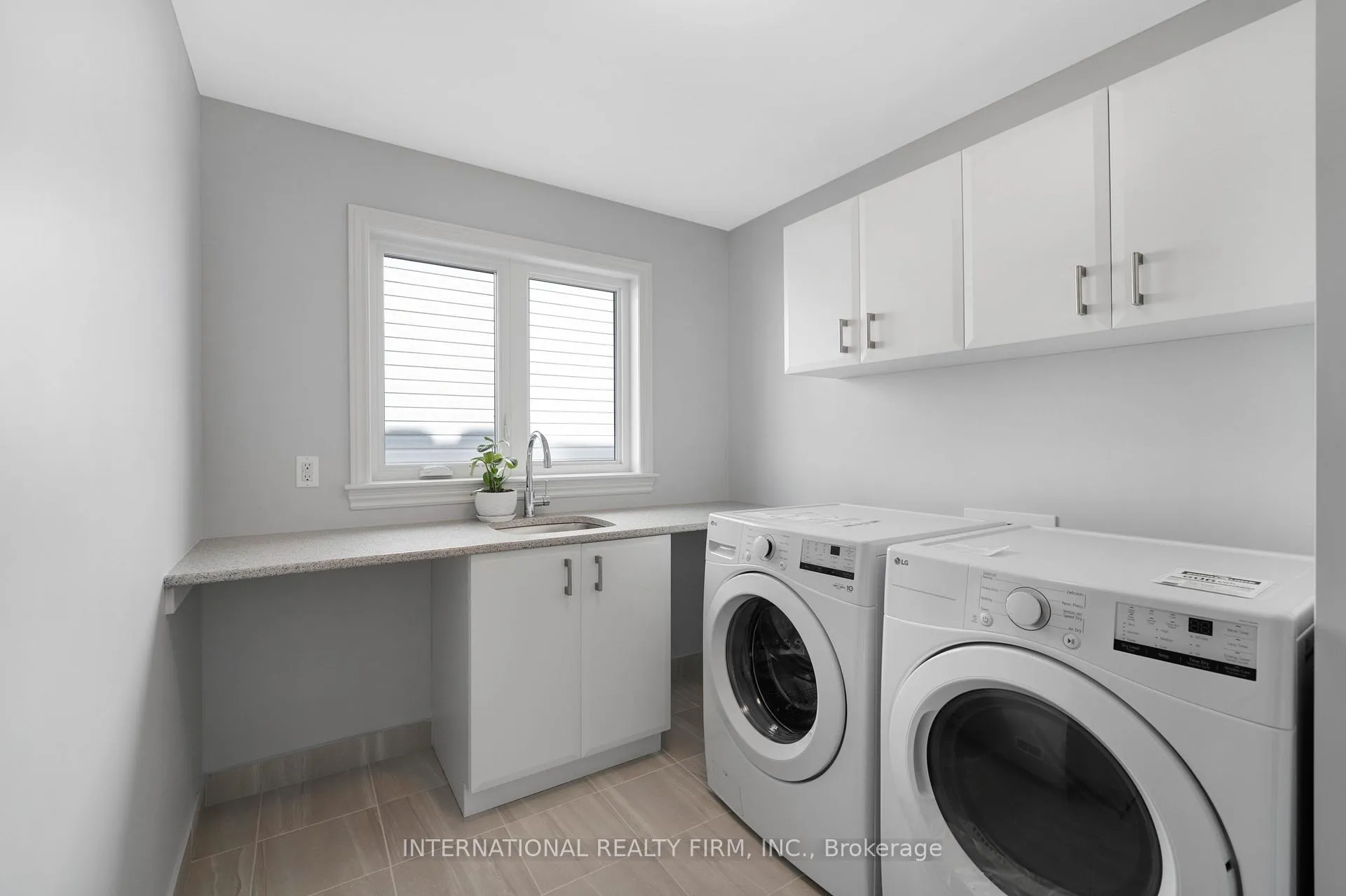 Photo 24 of 696 Moonflower Crescent, Ottawa, Blossom Park/Kemp Park/Findlay Creek — HOMEH