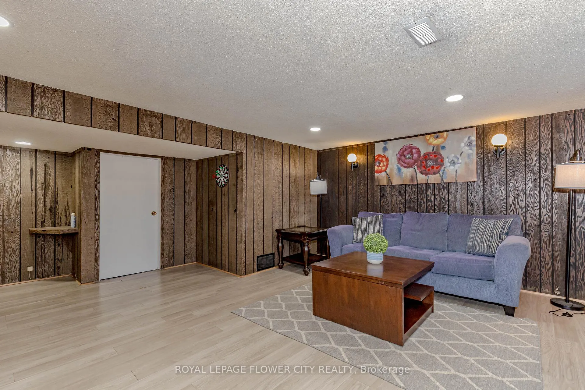 Photo 32 of 2 Alexandria Crescent, Brampton, Avondale — HOMEH