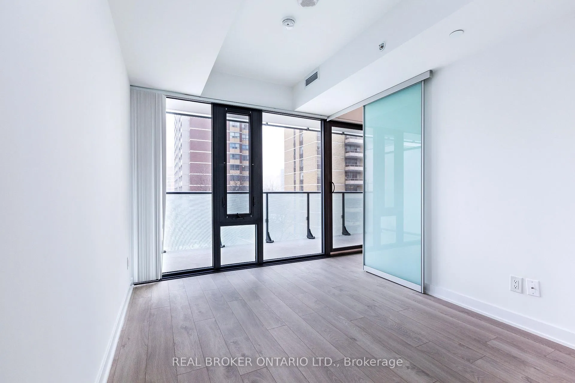 Photo 14 of Unit 304, 185 Roehampton Avenue, Toronto, Mount Pleasant West — HOMEH
