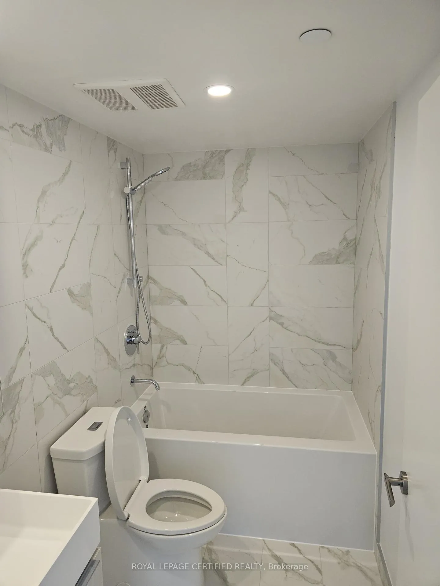 Photo 20 of Unit 202, 370 Martha Street E, Burlington, Brant — HOMEH