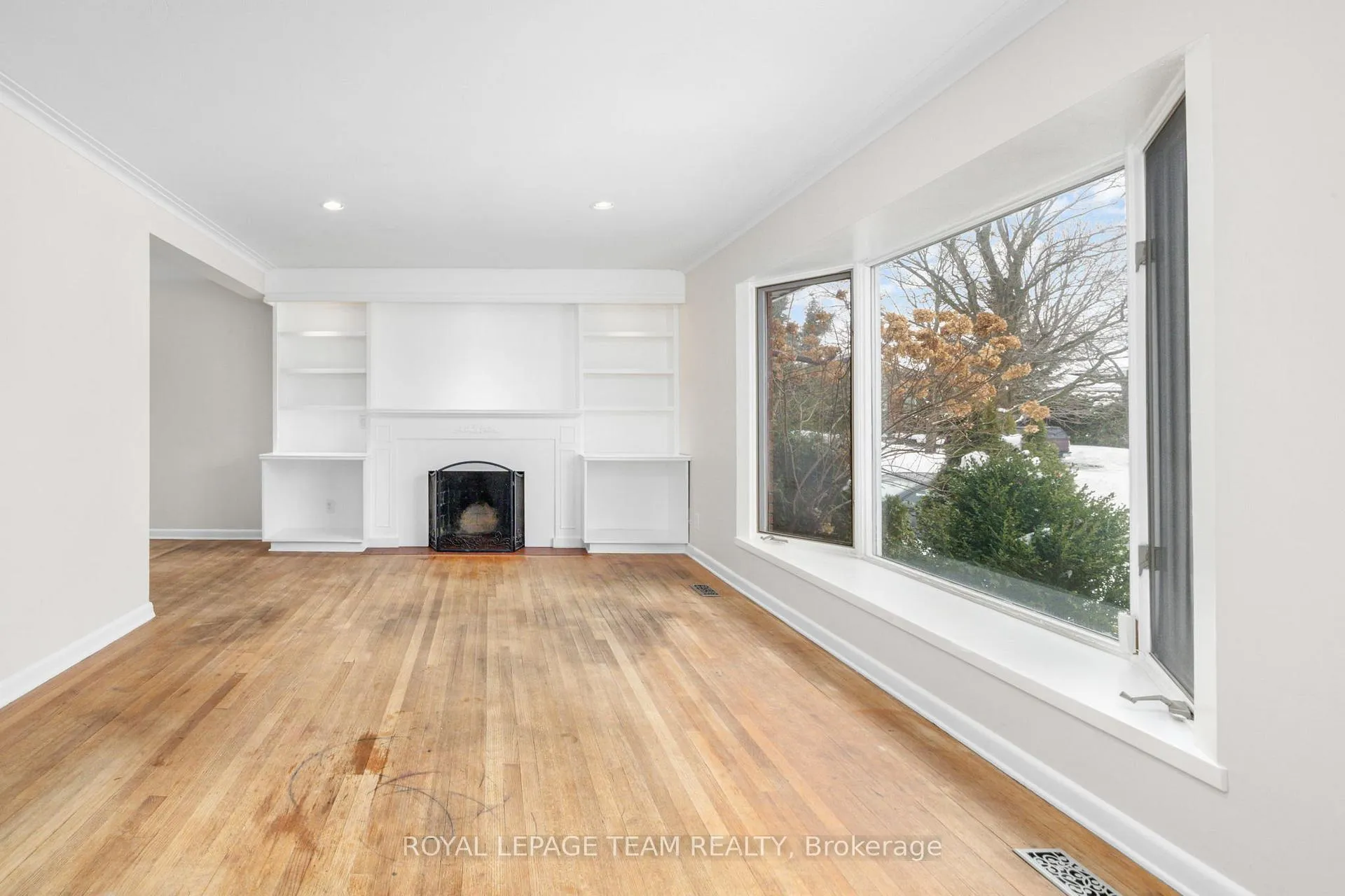 Photo 10 of 2358 Malone Crescent, Ottawa, Queensway Terrace South/Ridgeview — HOMEH