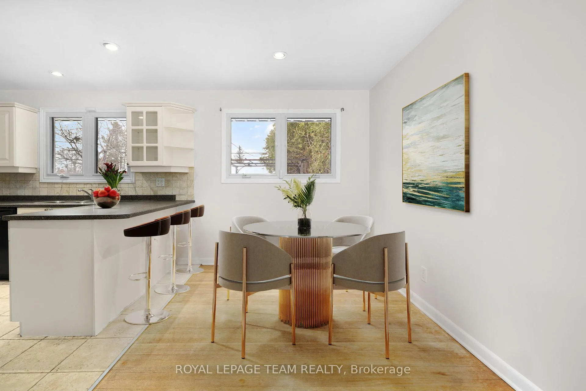 Photo 16 of 2358 Malone Crescent, Ottawa, Queensway Terrace South/Ridgeview — HOMEH