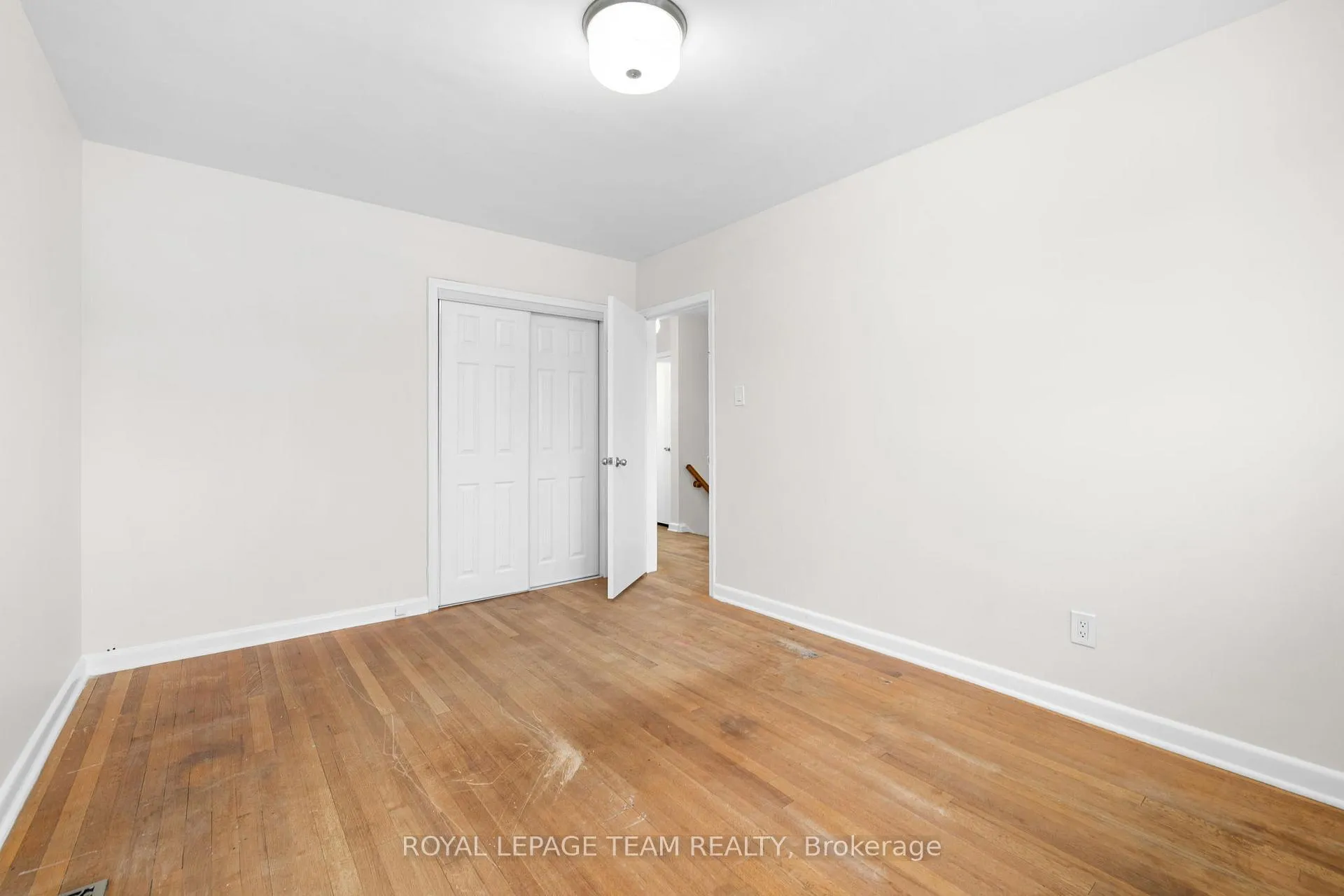 Photo 26 of 2358 Malone Crescent, Ottawa, Queensway Terrace South/Ridgeview — HOMEH