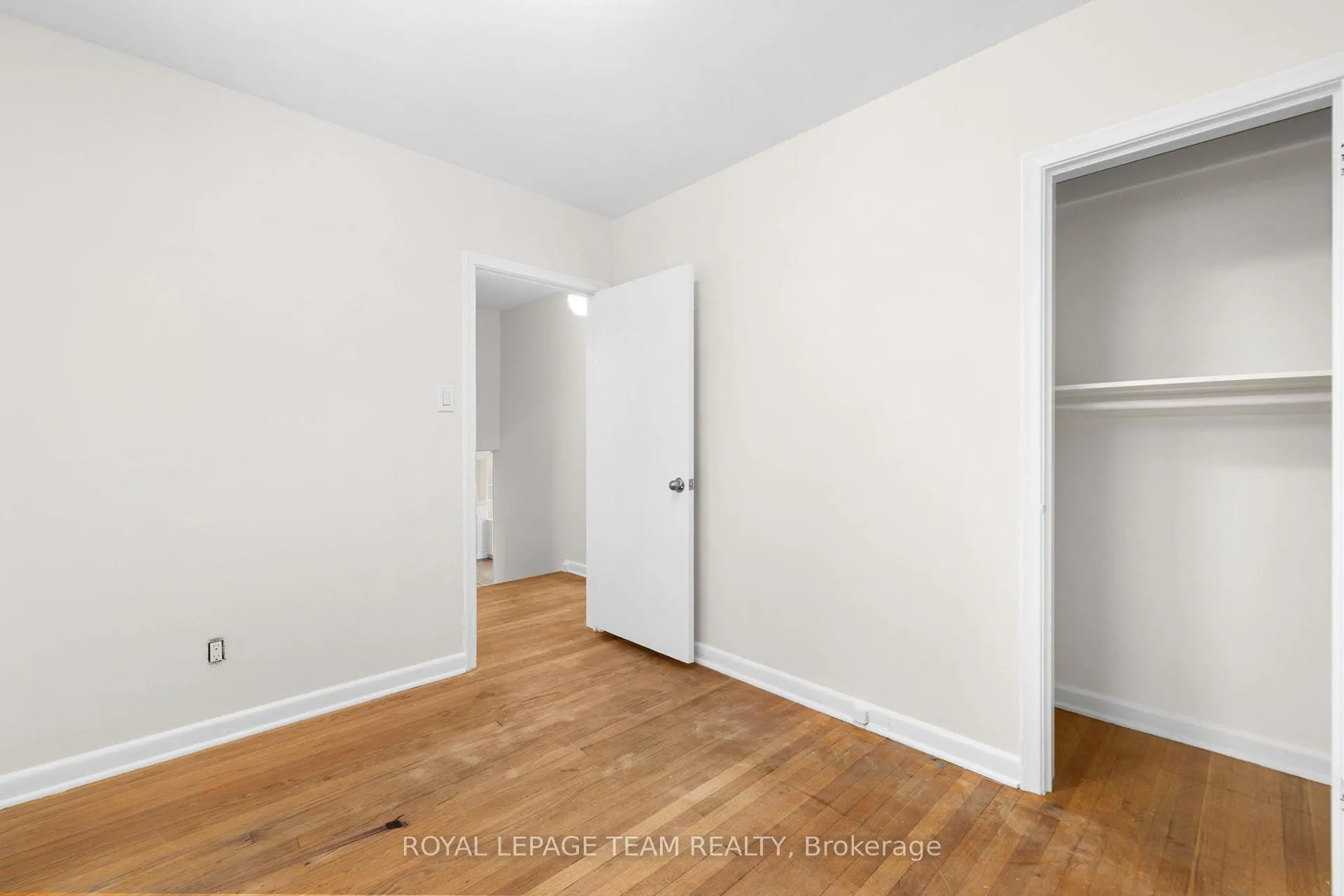 Photo 28 of 2358 Malone Crescent, Ottawa, Queensway Terrace South/Ridgeview — HOMEH