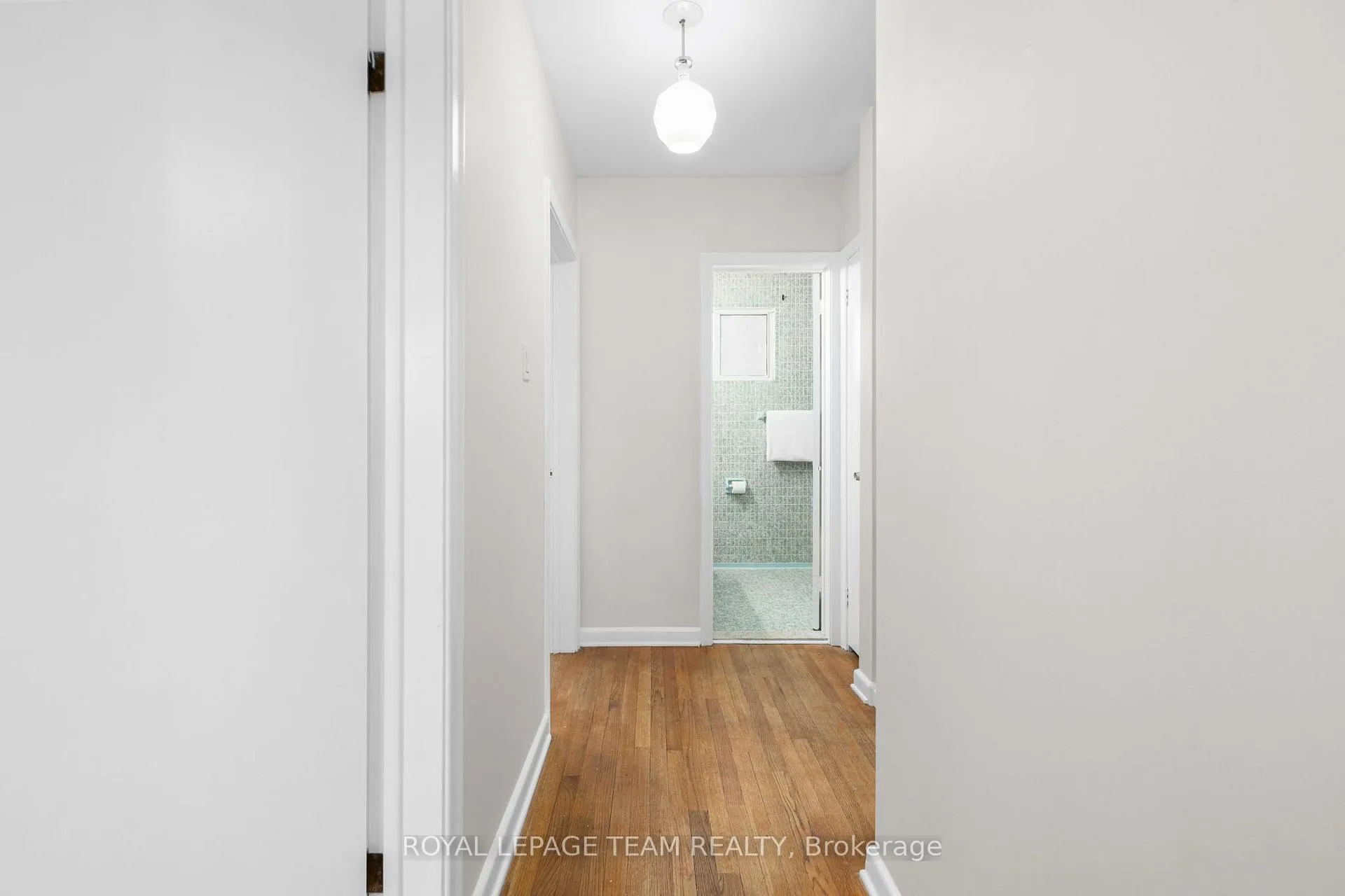 Photo 30 of 2358 Malone Crescent, Ottawa, Queensway Terrace South/Ridgeview — HOMEH