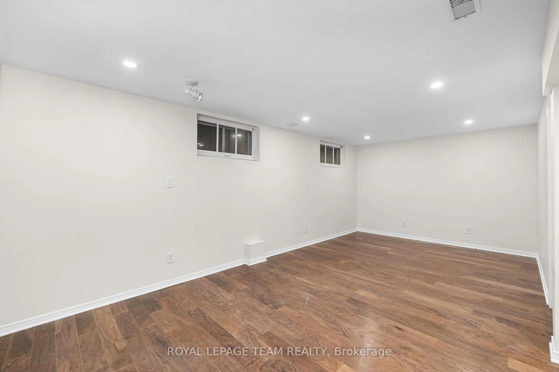 Photo 36 of 2358 Malone Crescent, Ottawa, Queensway Terrace South/Ridgeview — HOMEH