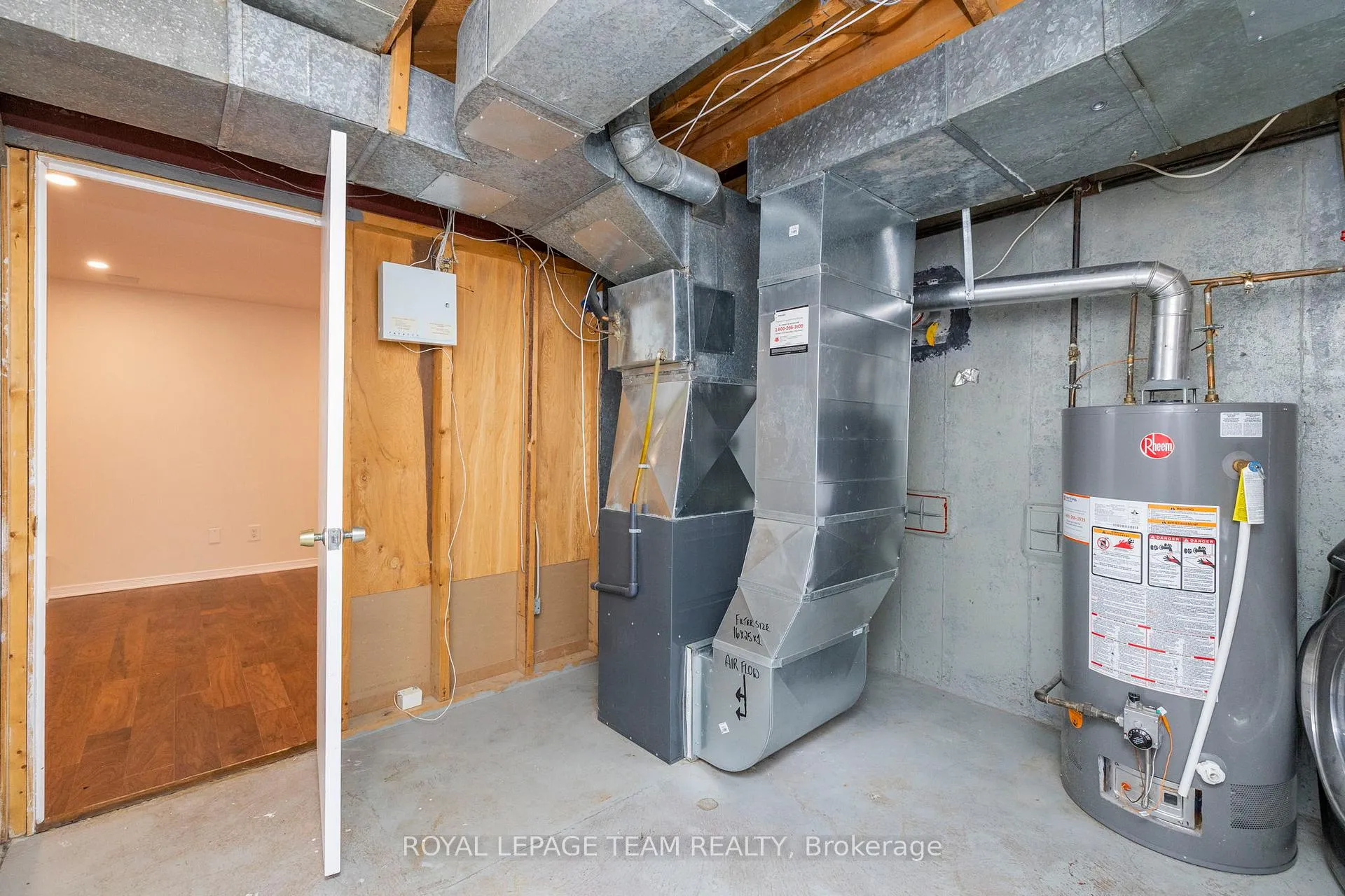Photo 40 of 2358 Malone Crescent, Ottawa, Queensway Terrace South/Ridgeview — HOMEH