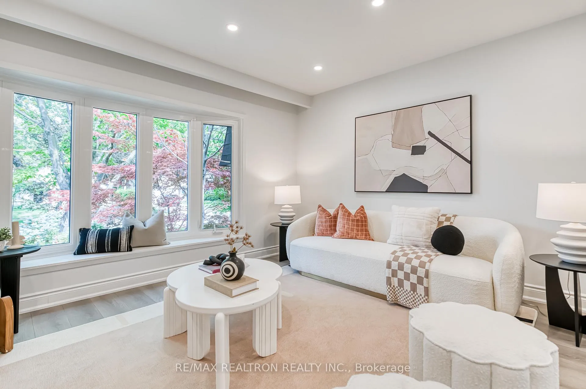 Photo 16 of 39 Ferrah Street, Markham, Unionville — HOMEH