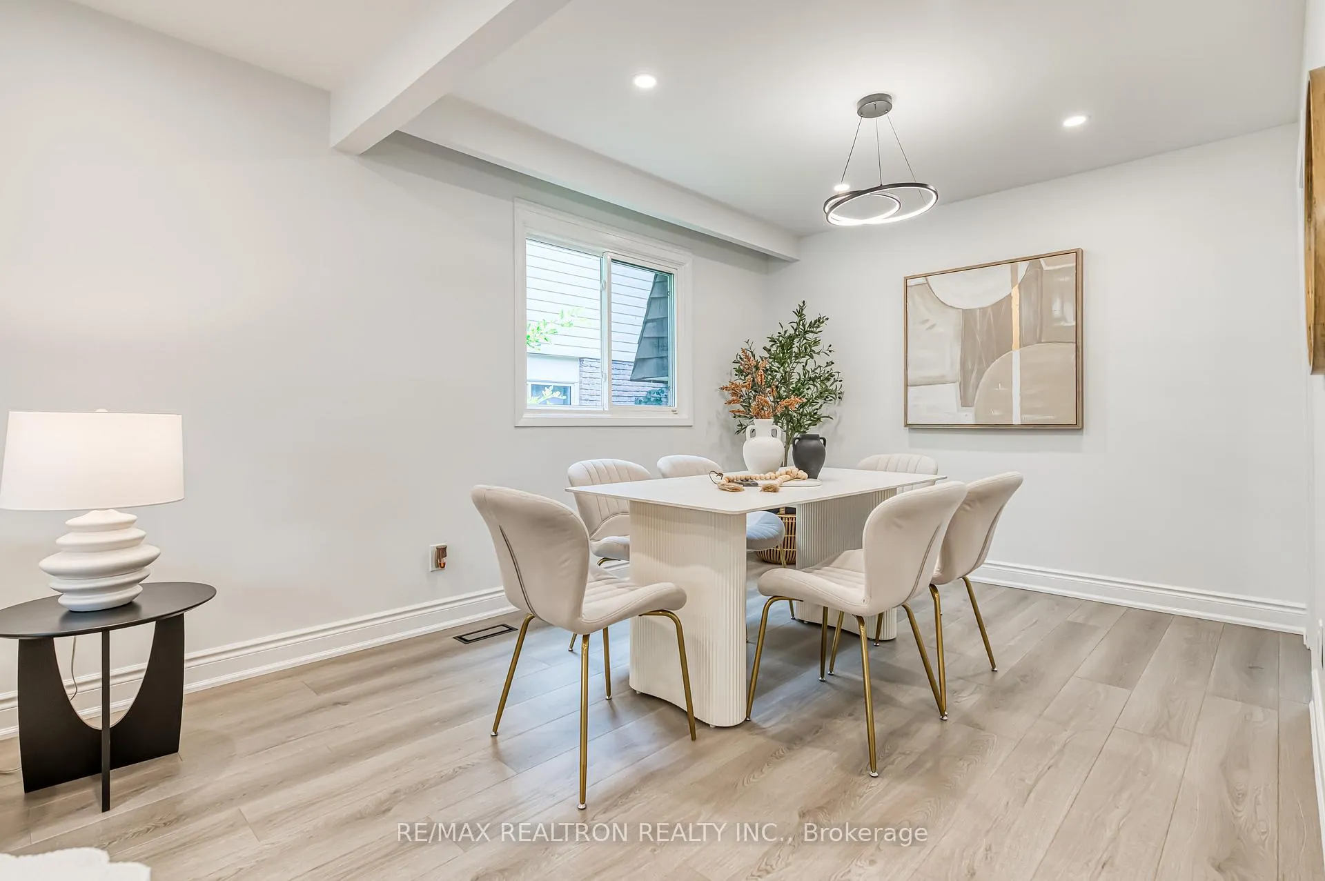 Photo 20 of 39 Ferrah Street, Markham, Unionville — HOMEH