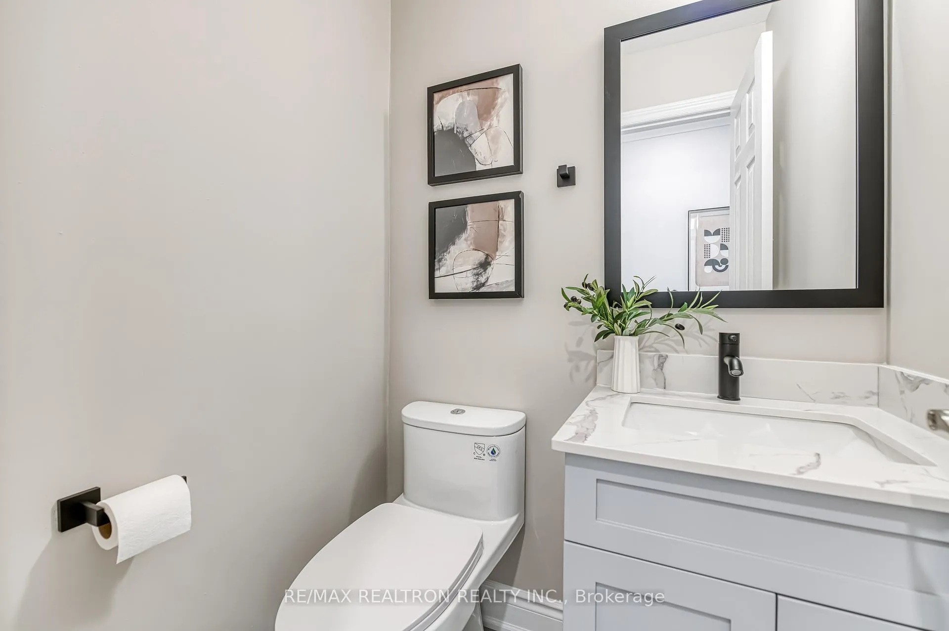 Photo 29 of 39 Ferrah Street, Markham, Unionville — HOMEH