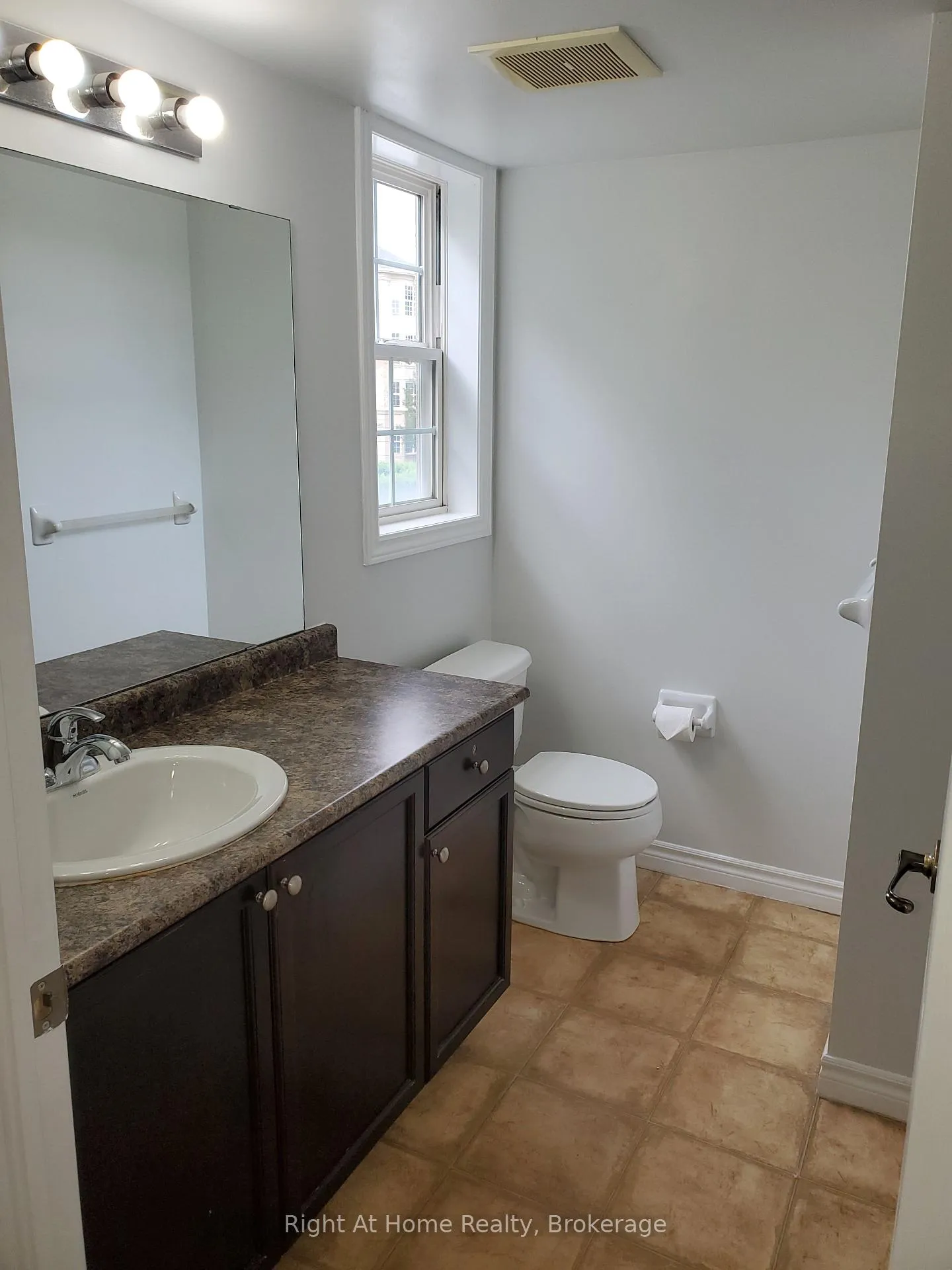 Photo 11 of Unit 202, 1487 Maple Avenue, Milton, Dempsey — HOMEH