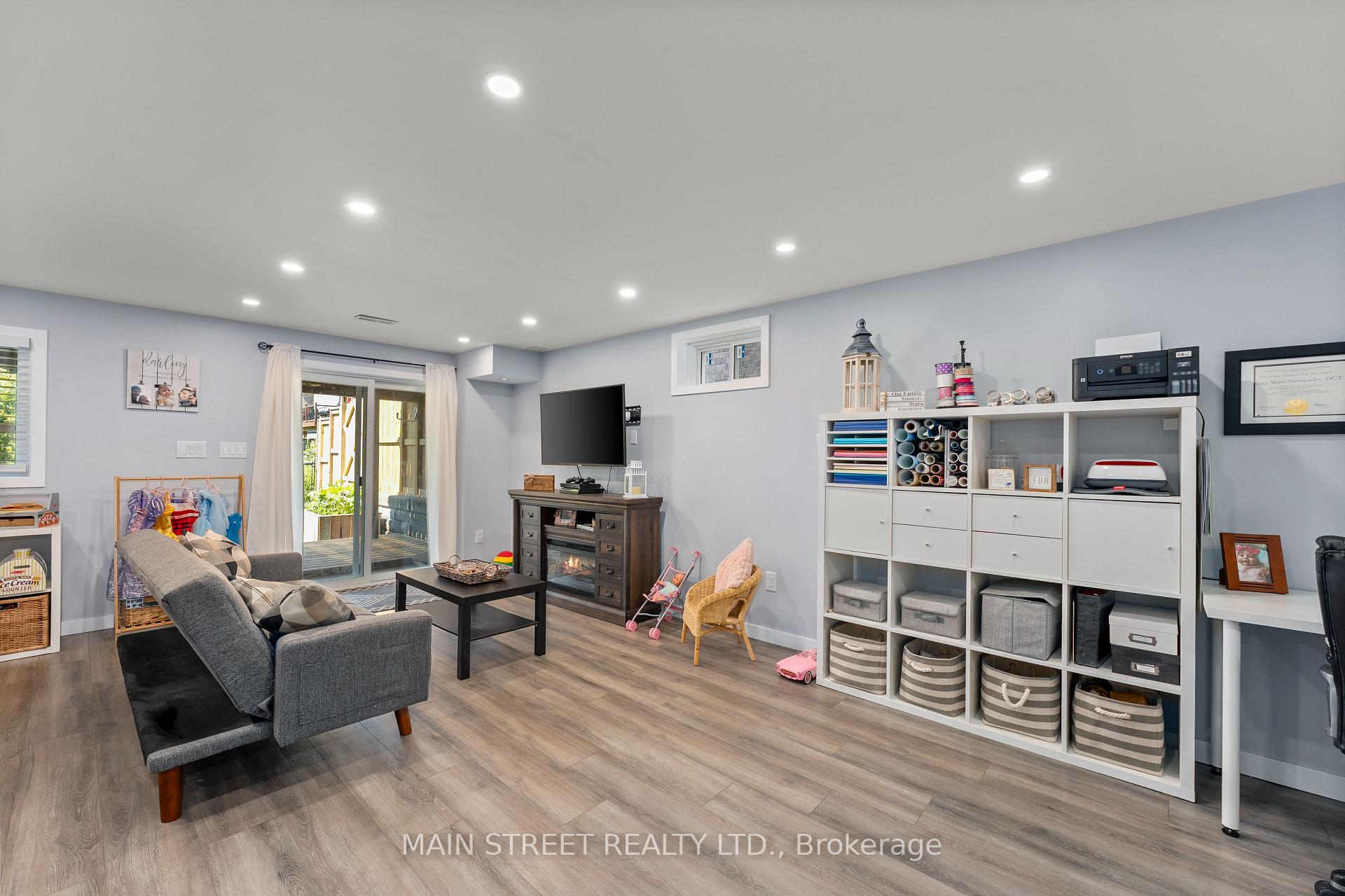 Photo 12 of 10 Prosser Crescent, Georgina, Sutton & Jackson's Point — HOMEH