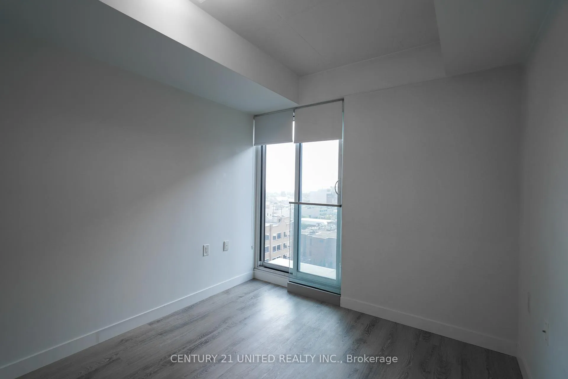 Photo 8 of Unit 1116, 100 Bond Street E, Oshawa, Central — HOMEH