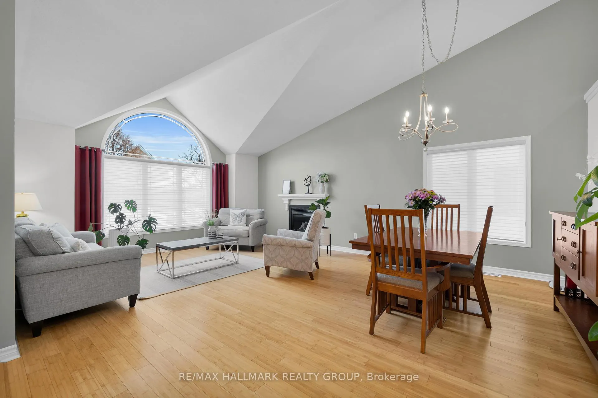 Photo 5 of 813 Galleria Circle, Ottawa, Avalon East — HOMEH