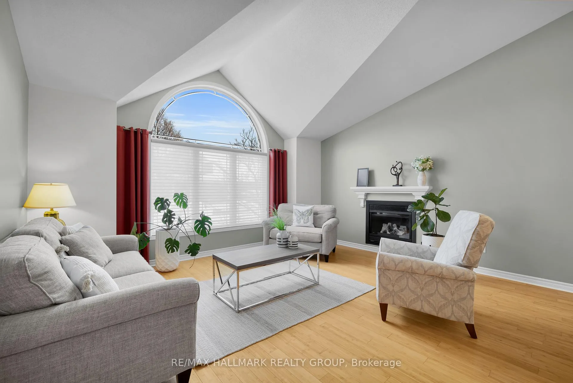 Photo 6 of 813 Galleria Circle, Ottawa, Avalon East — HOMEH
