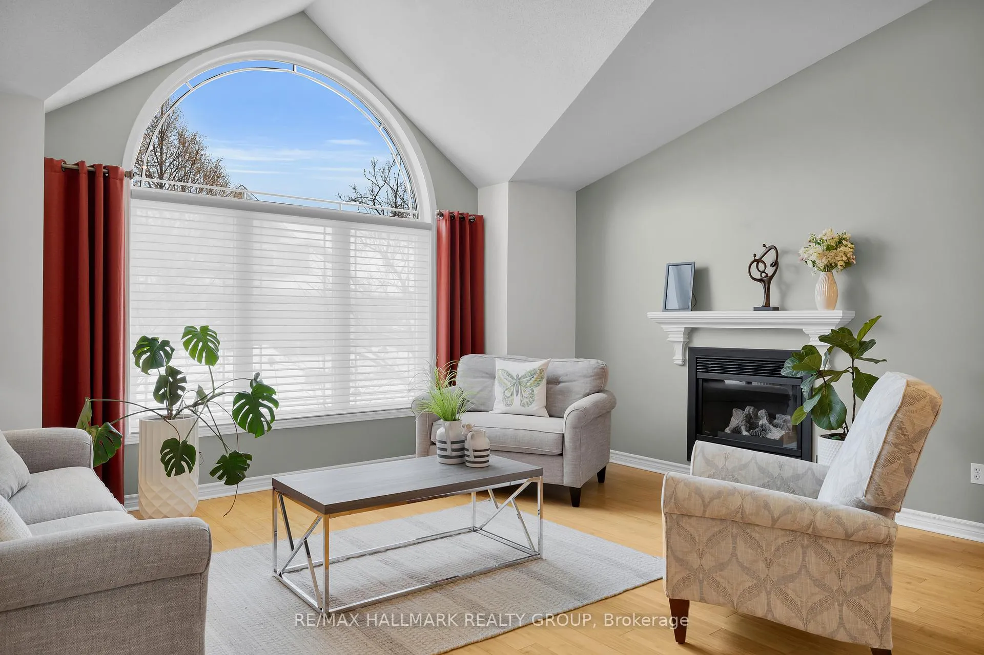 Photo 7 of 813 Galleria Circle, Ottawa, Avalon East — HOMEH