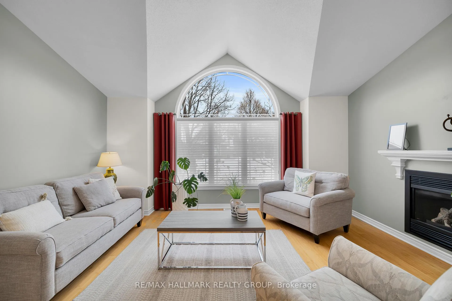 Photo 8 of 813 Galleria Circle, Ottawa, Avalon East — HOMEH