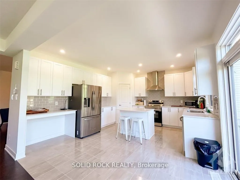 Photo 8 of 764 Ovation Grove, Ottawa, Leitrim — HOMEH