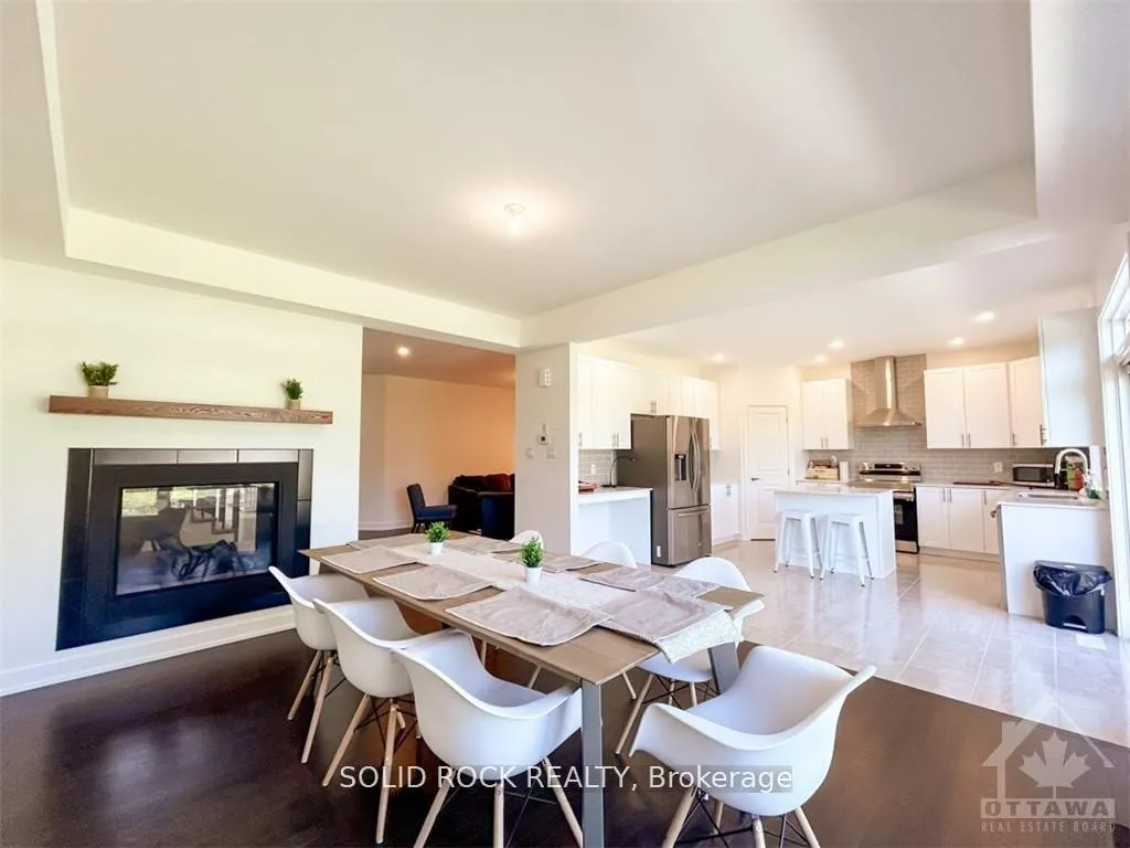 Photo 10 of 764 Ovation Grove, Ottawa, Leitrim — HOMEH