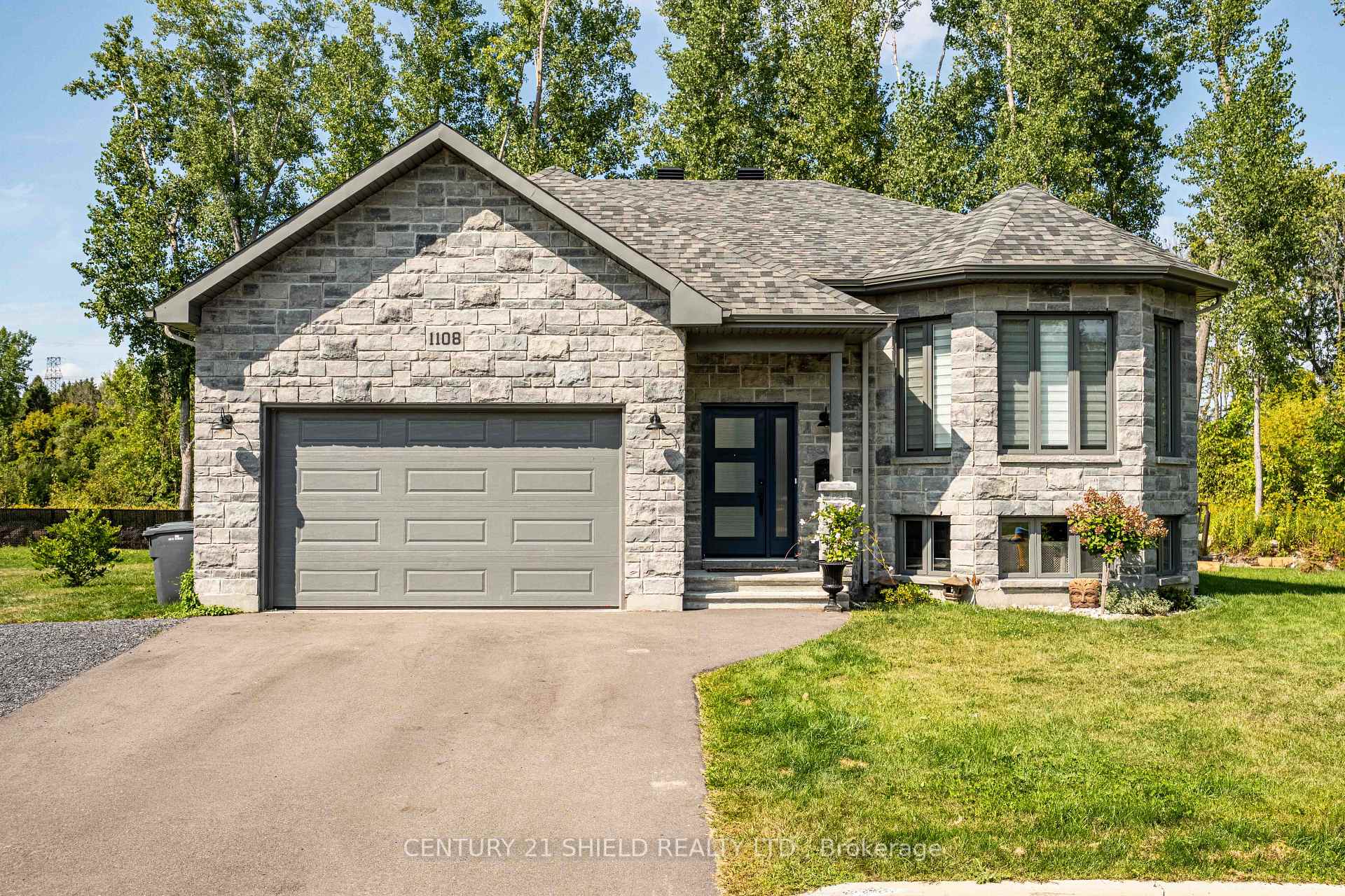 Front of 1108 Nicolas Crescent