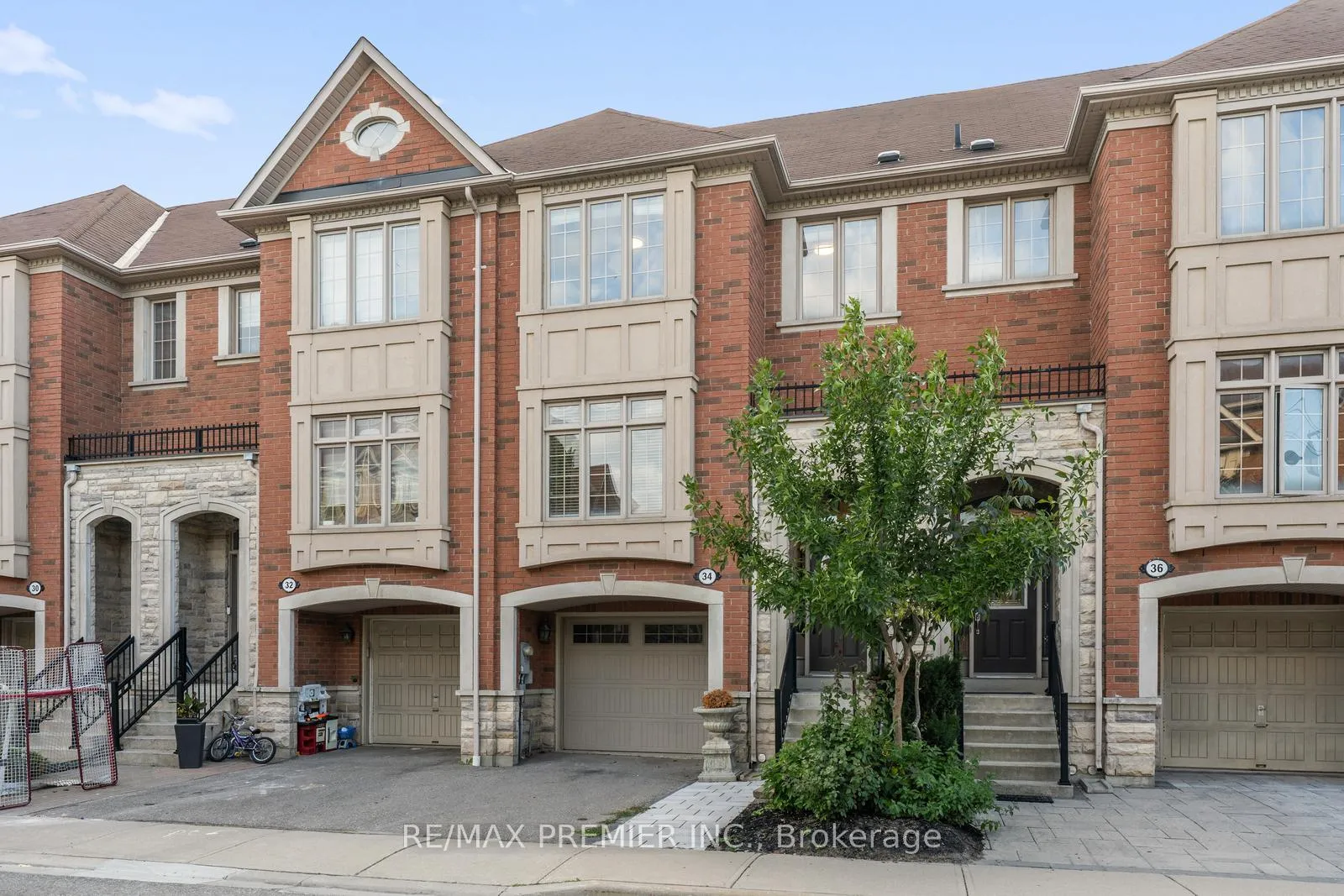 Front of 34 George Bogg Road
