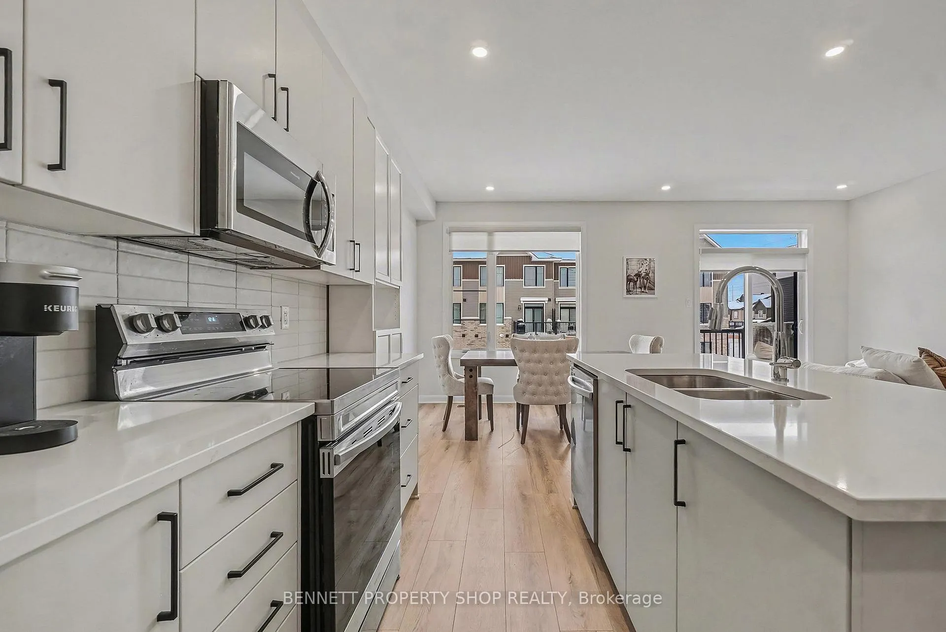 Photo 6 of 716 Confluence Walk, Ottawa, Avalon West — HOMEH