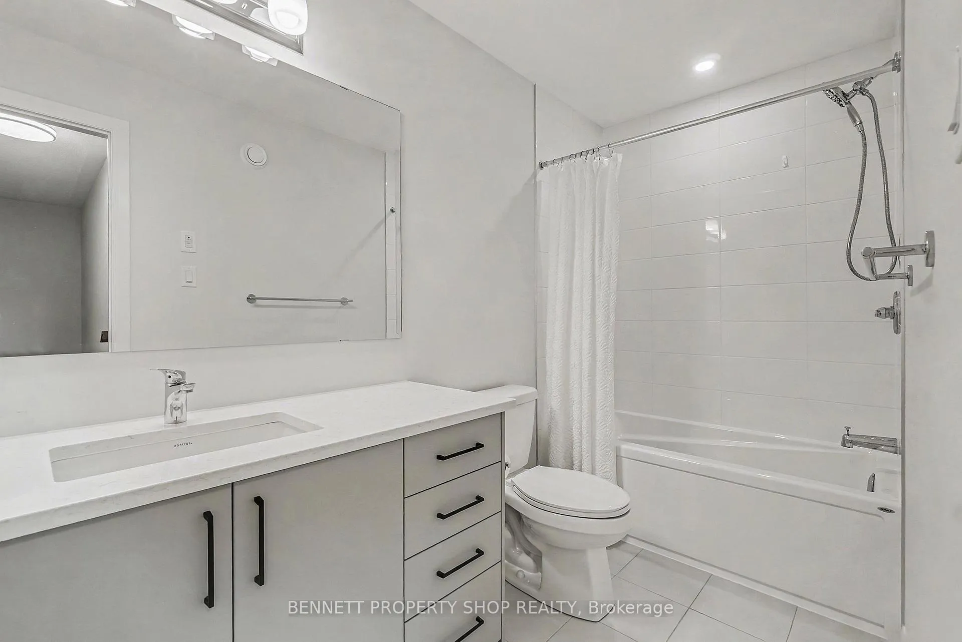 Photo 10 of 716 Confluence Walk, Ottawa, Avalon West — HOMEH