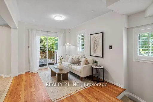 Photo 8 of 13 Ventura Lane, Ajax, Central — HOMEH