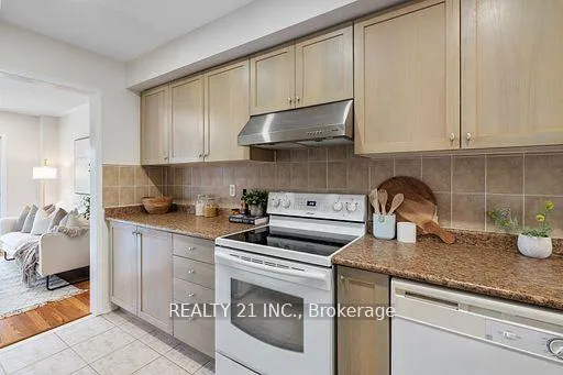 Photo 12 of 13 Ventura Lane, Ajax, Central — HOMEH
