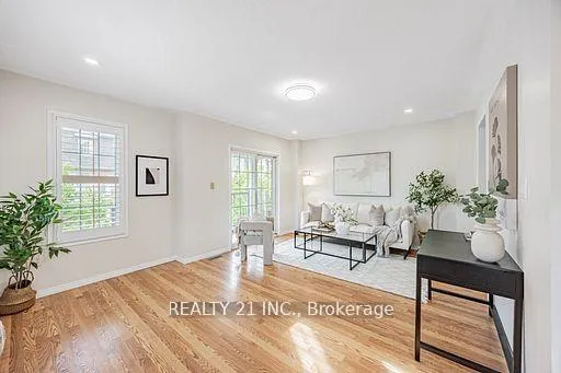 Photo 15 of 13 Ventura Lane, Ajax, Central — HOMEH