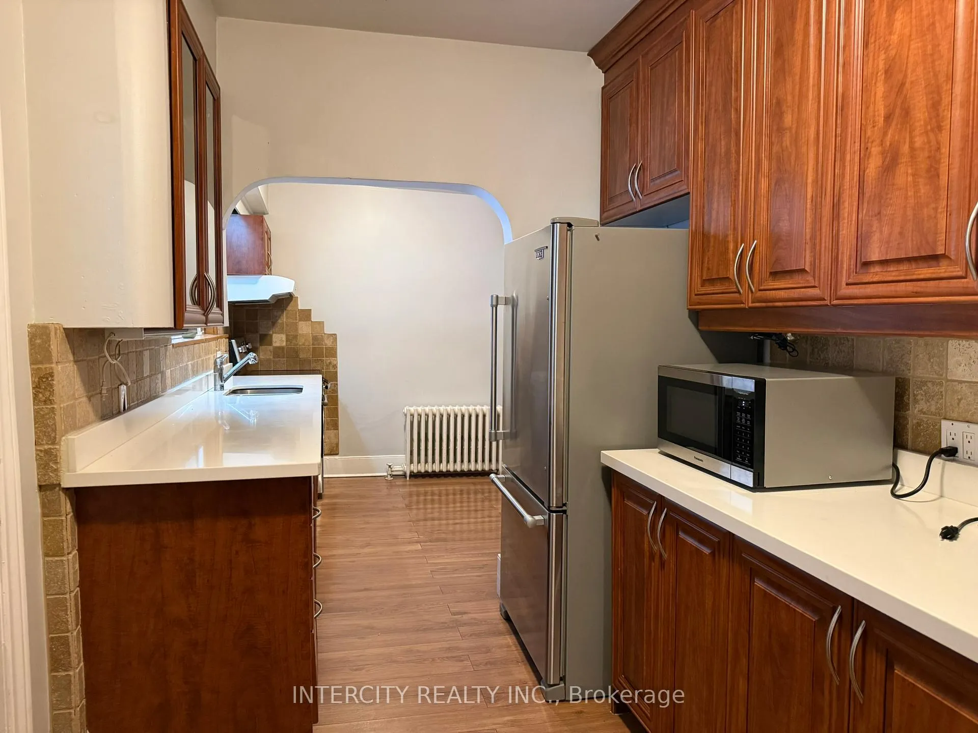 Photo 4 of Unit Upper, 117 Clarence Street, Vaughan, West Woodbridge — HOMEH