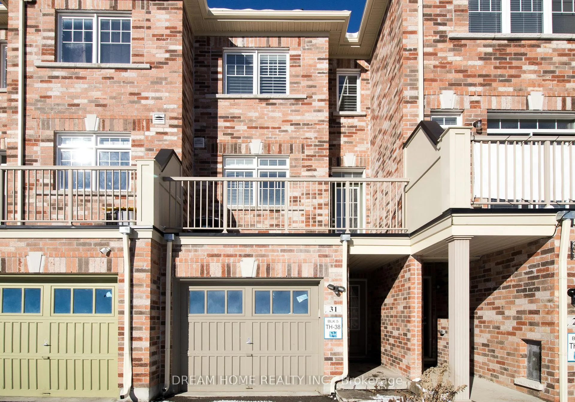 Photo 1 of 31 Dundas Way, Markham, Greensborough — HOMEH