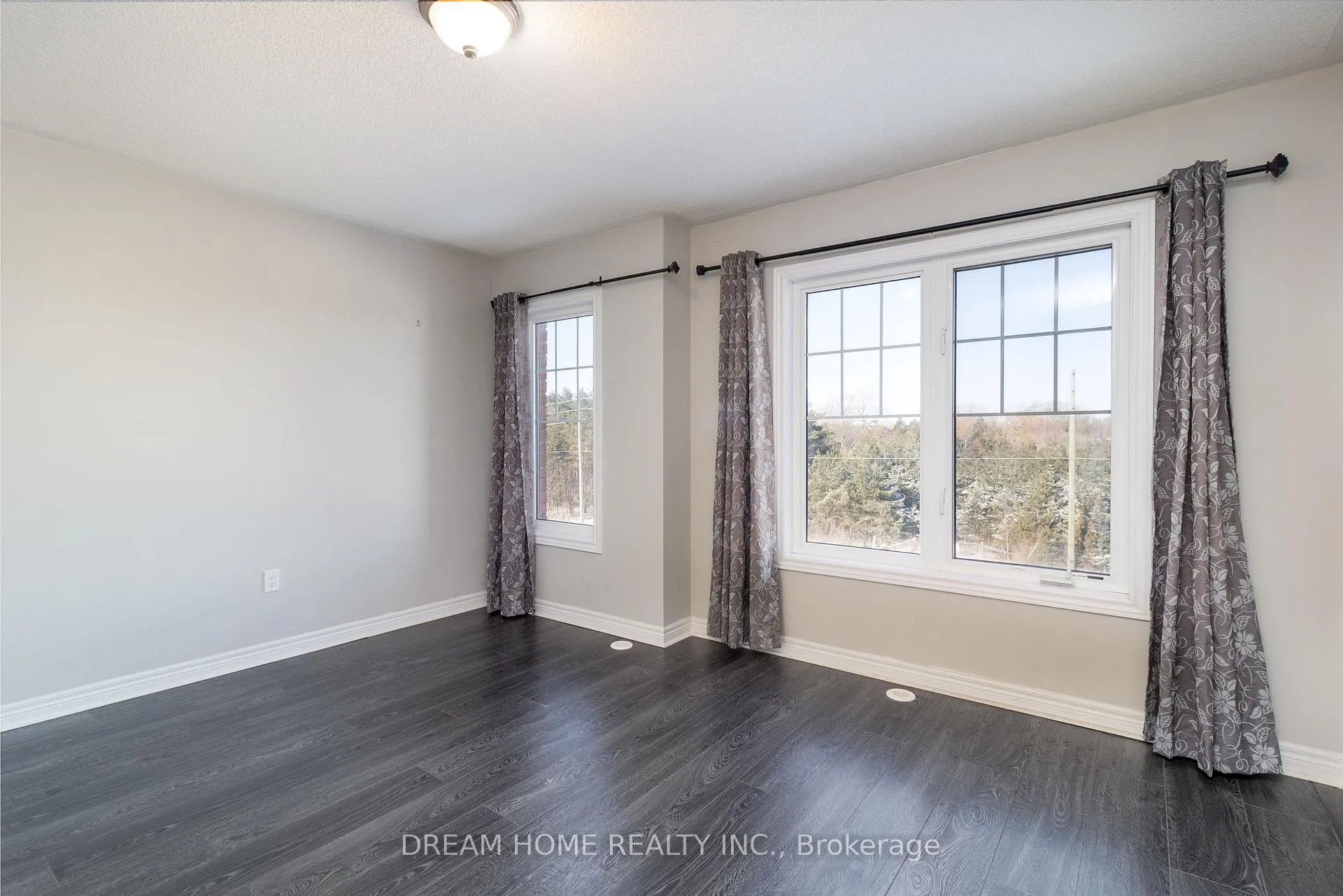 Photo 8 of 31 Dundas Way, Markham, Greensborough — HOMEH