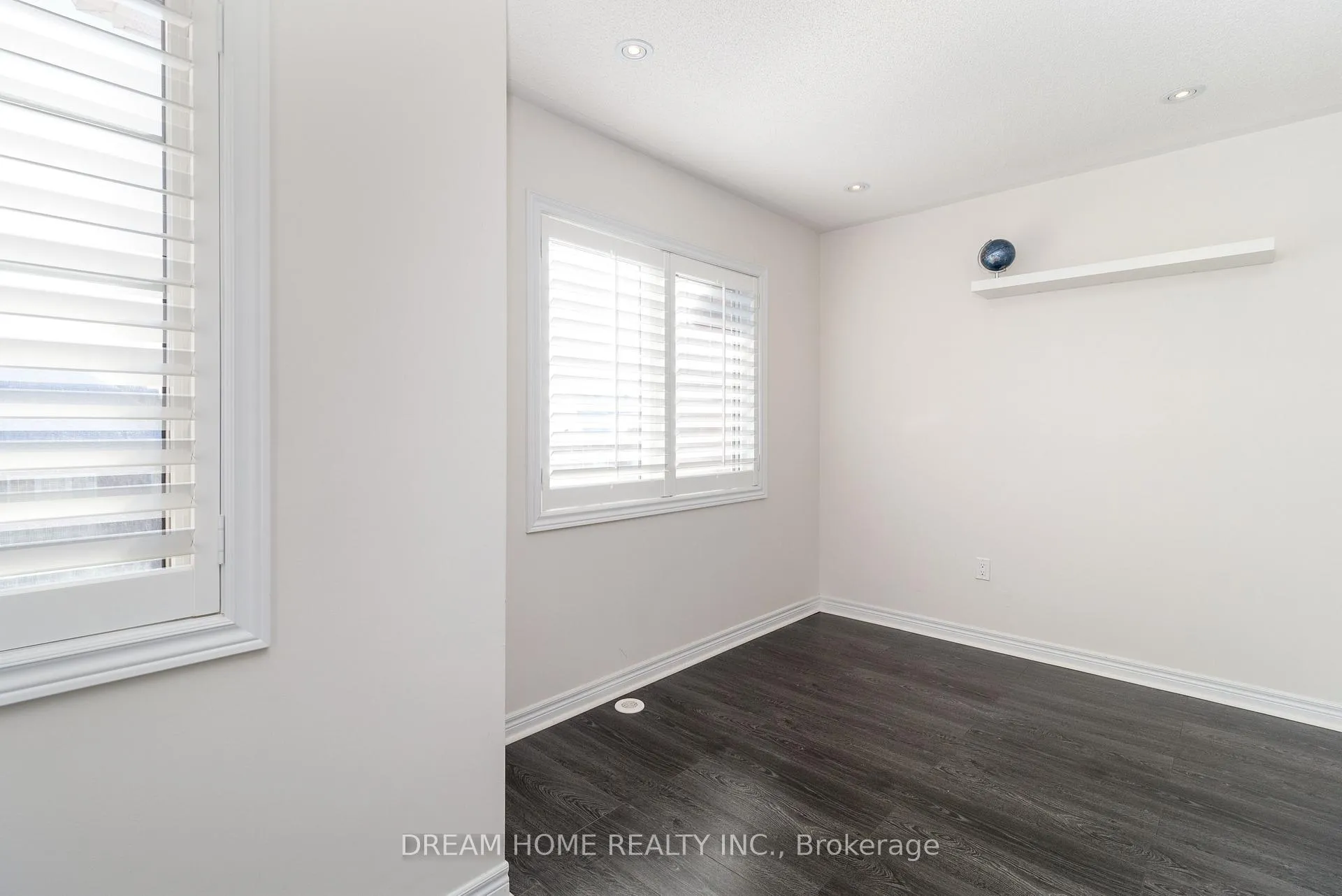 Photo 12 of 31 Dundas Way, Markham, Greensborough — HOMEH