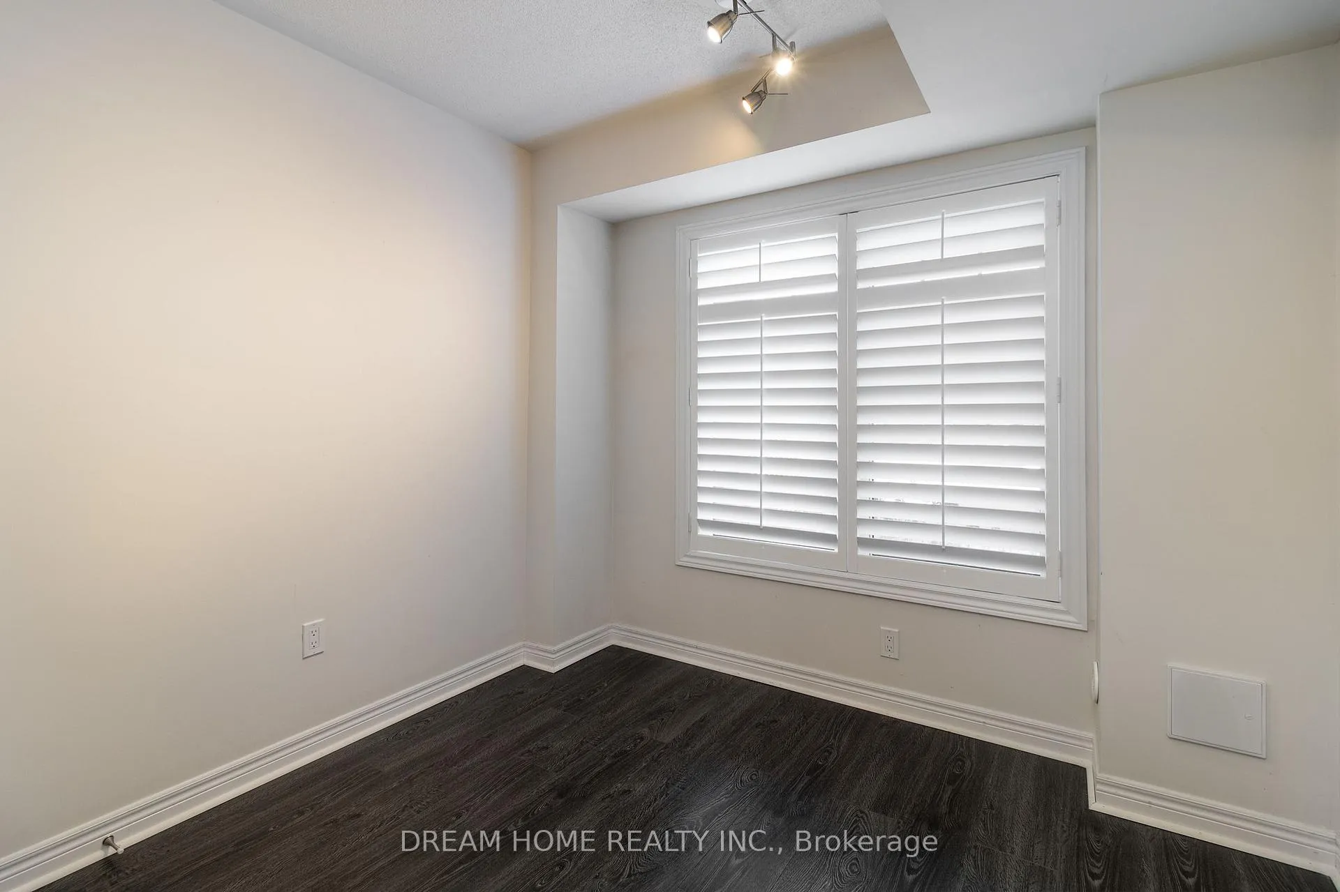 Photo 15 of 31 Dundas Way, Markham, Greensborough — HOMEH