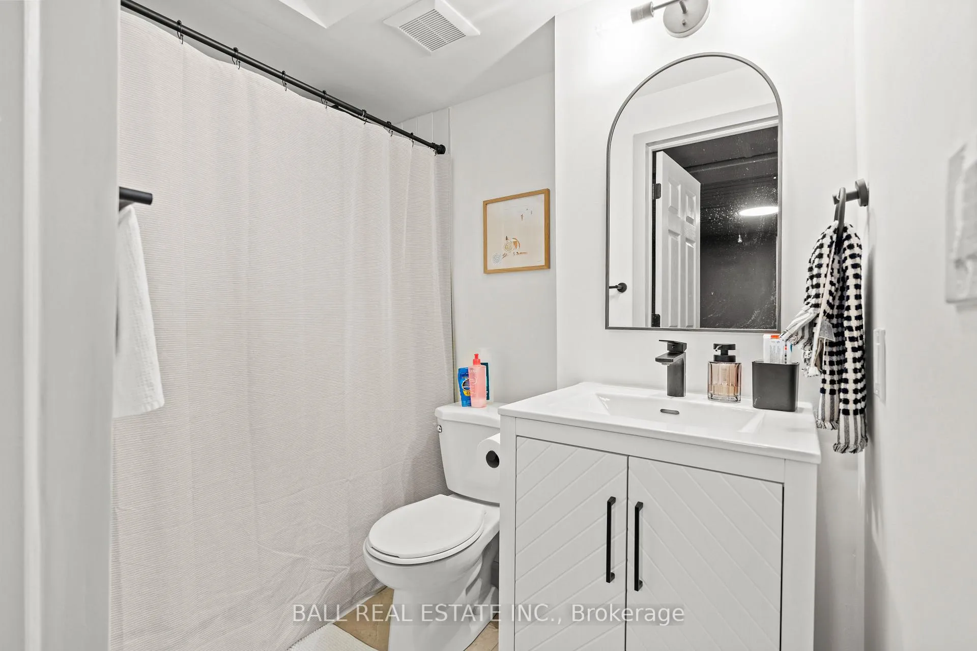 Photo 38 of 800 Broadway Boulevard, Peterborough, Northcrest Ward 5 — HOMEH