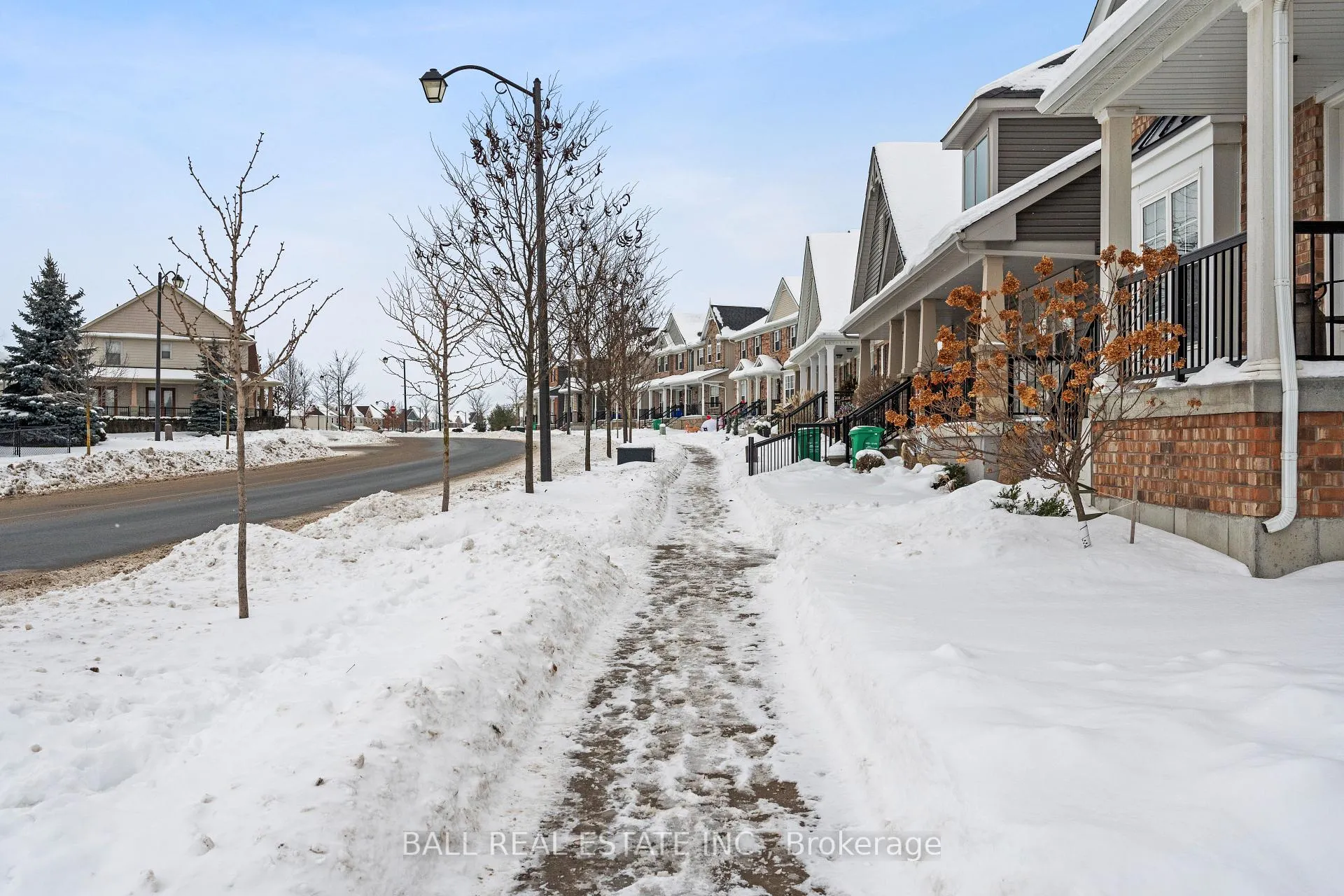 Photo 43 of 800 Broadway Boulevard, Peterborough, Northcrest Ward 5 — HOMEH