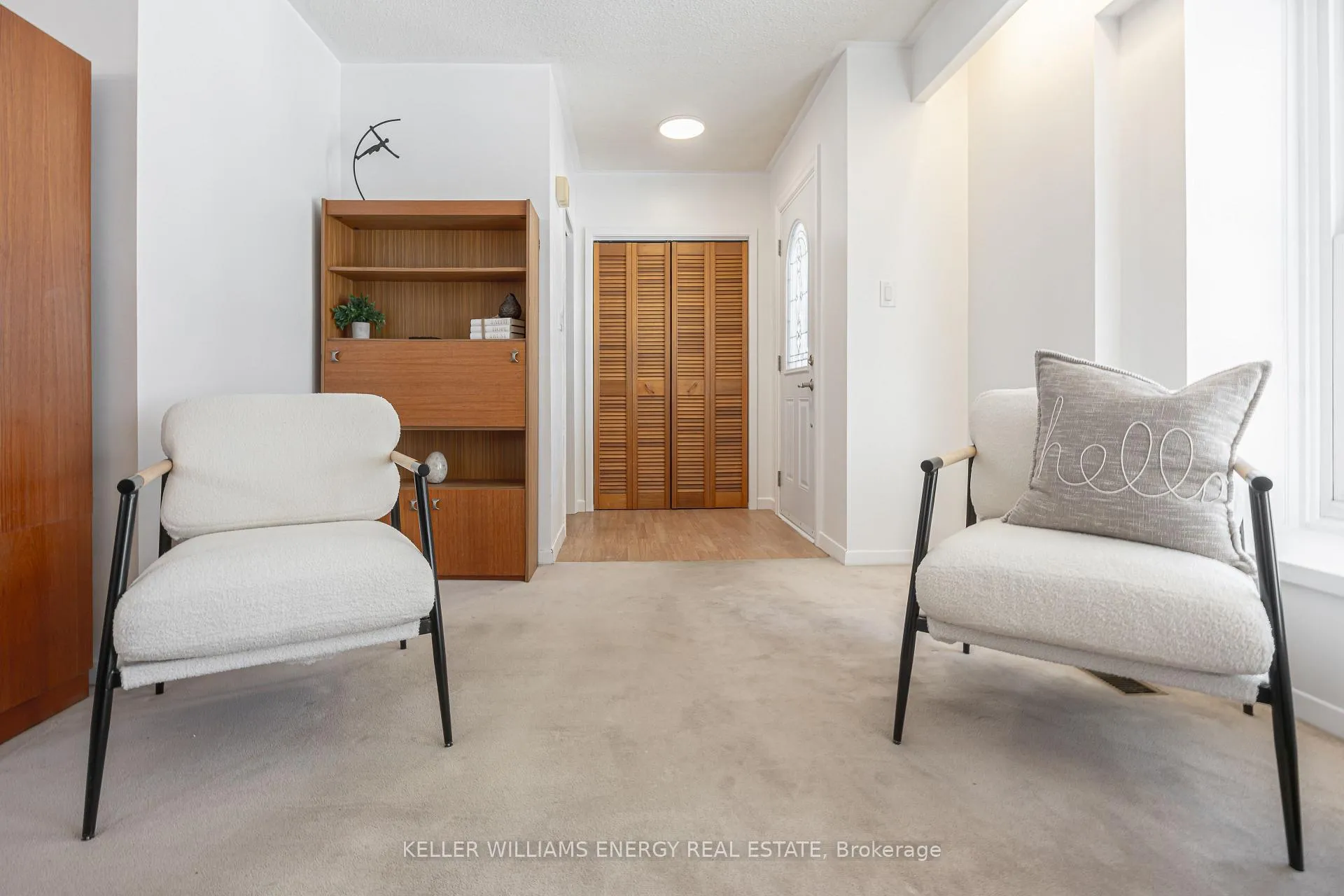 Photo 11 of 469 Waverly Street N, Oshawa, McLaughlin — HOMEH